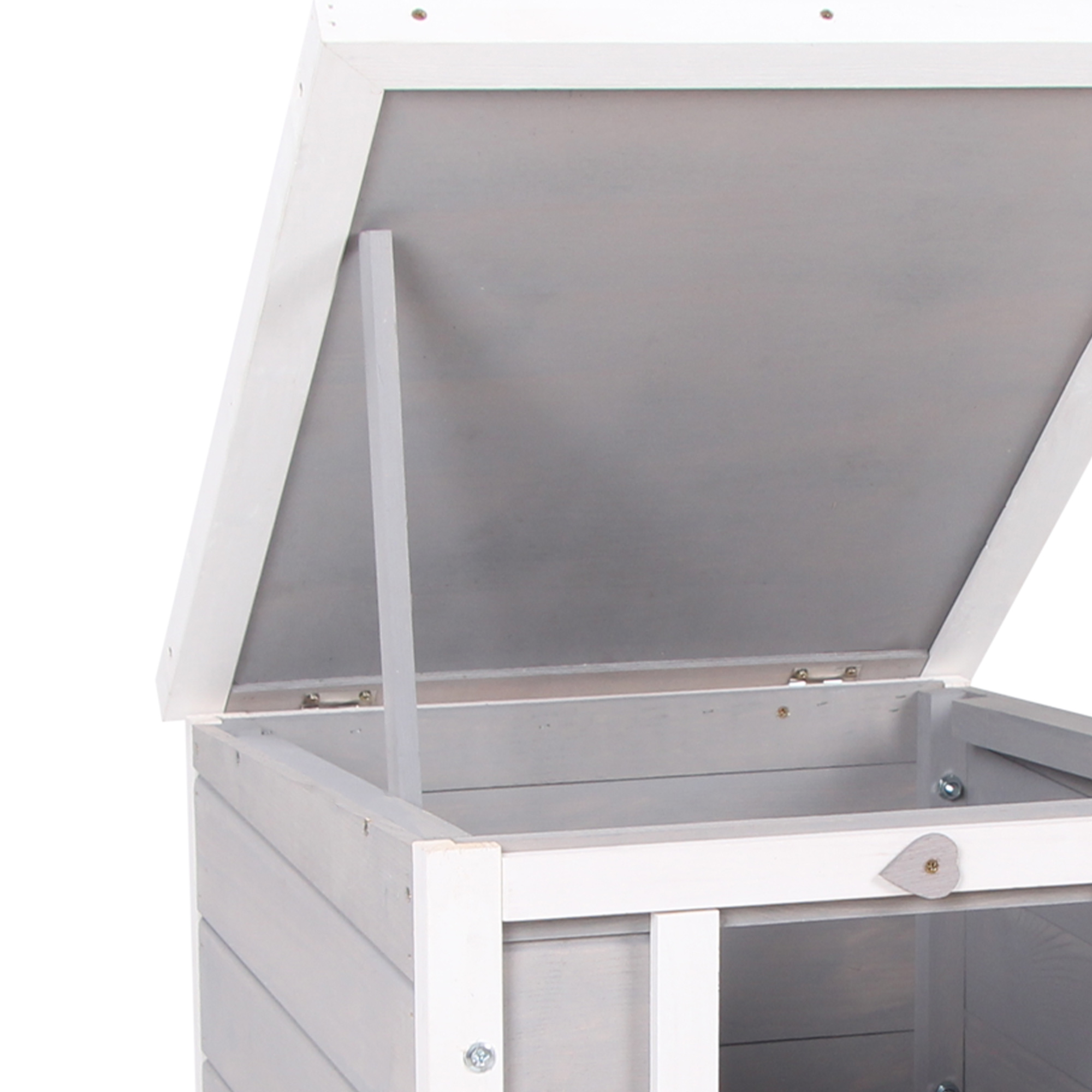 Una caja de madera gris con tapa abierta y borde blanco.
