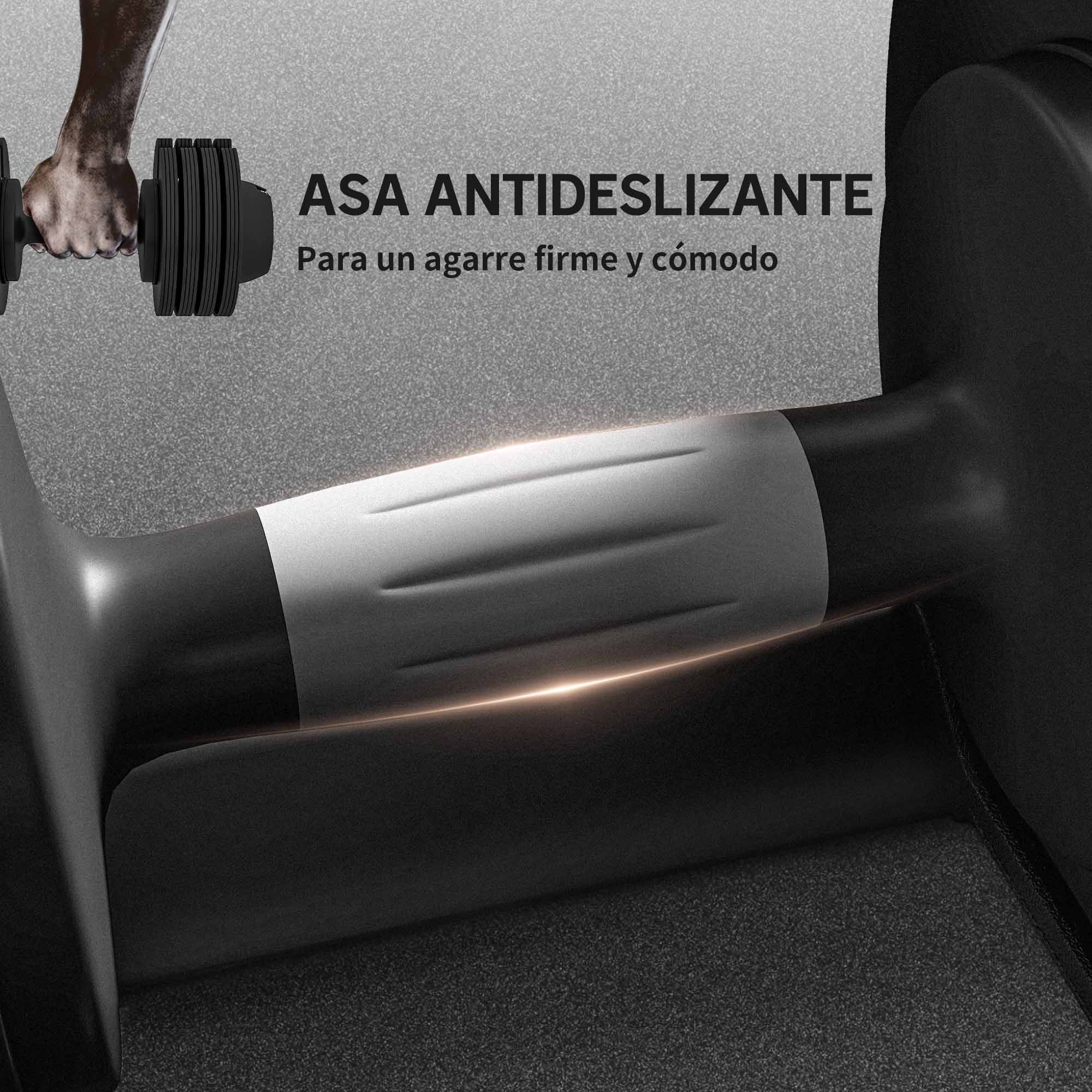 Mano sujetando mancuerna negra con agarre antideslizante sobre fondo gris.