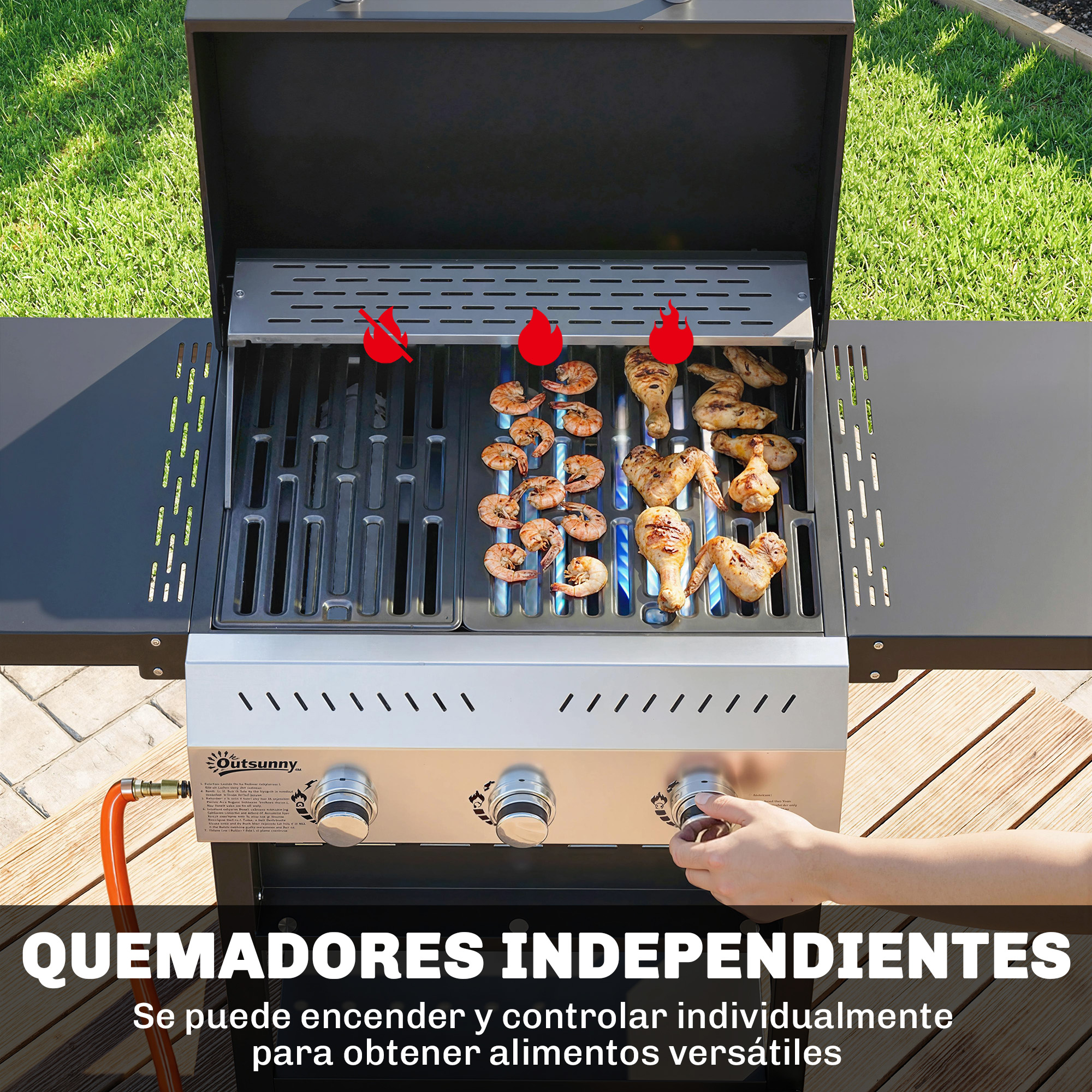 Una parrilla con pollo y camarones en las llamas, con una mano girando un botón cerca.