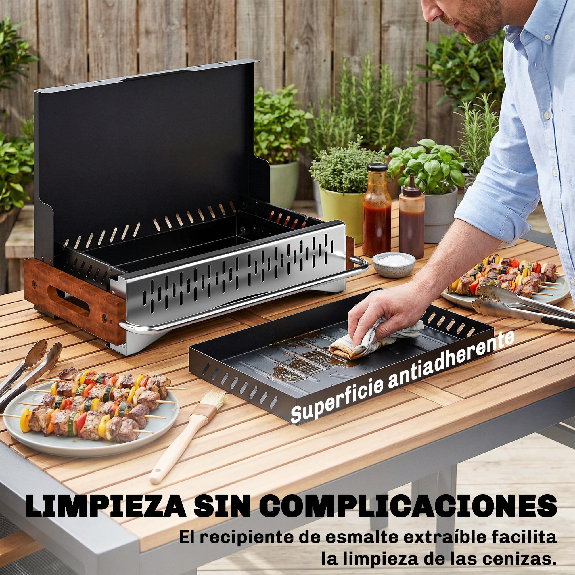 Hombre limpia bandeja de parrilla cerca de brochetas. Superficie antiadherente.