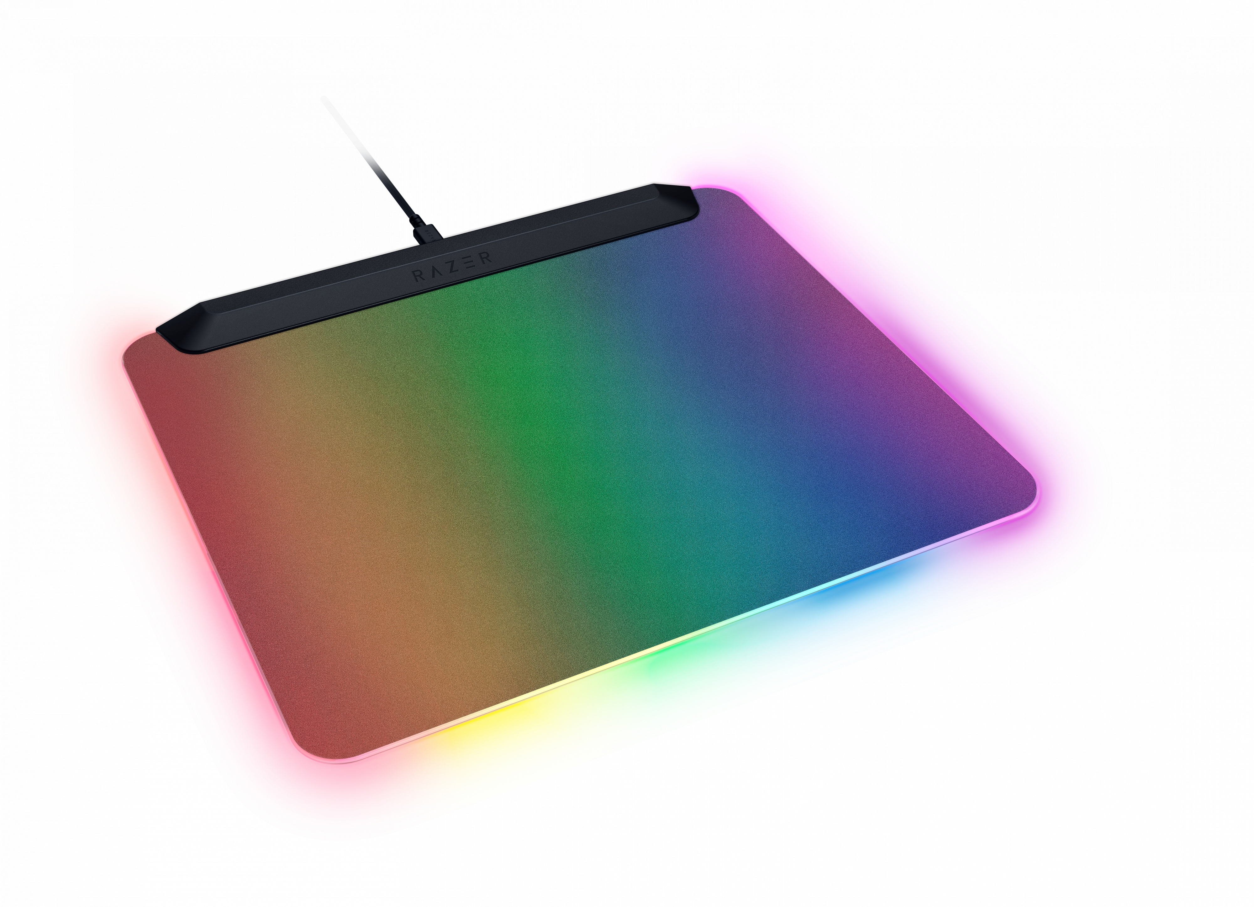 Una alfombrilla de ratón rectangular con iluminación RGB y cable.