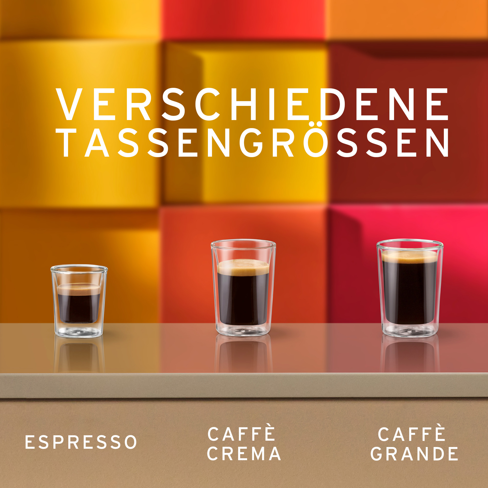 Drei Kaffeegläser mit Espresso, Caffè Crema und Caffè Grande.