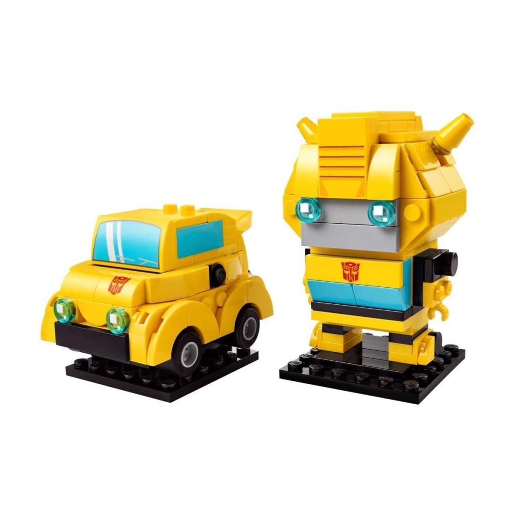 Sarı Lego Bumblebee figürü, araba ve robot şeklinde siyah tabanlarda.