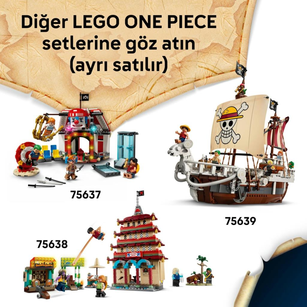 Üç Lego seti: atlıkarınca evi, korsan gemisi ve pagoda kulesi.