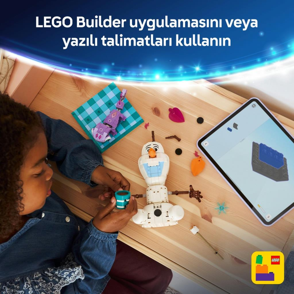 Kind bouwt Olaf Lego met digitale instructies op tablet.