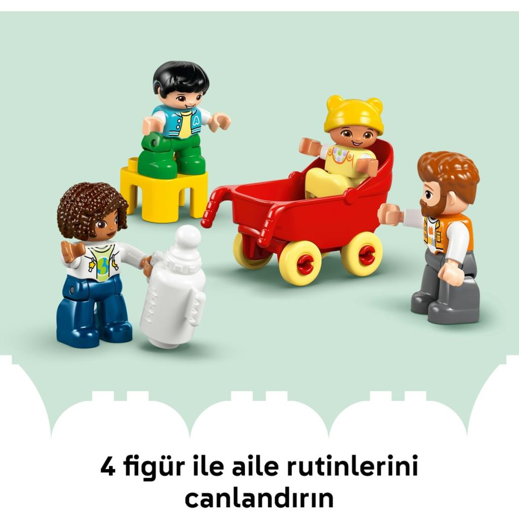 Cztery figurki Duplo: dziecko w wózku, dziecko na bloku, osoba z butelką, dorosły.