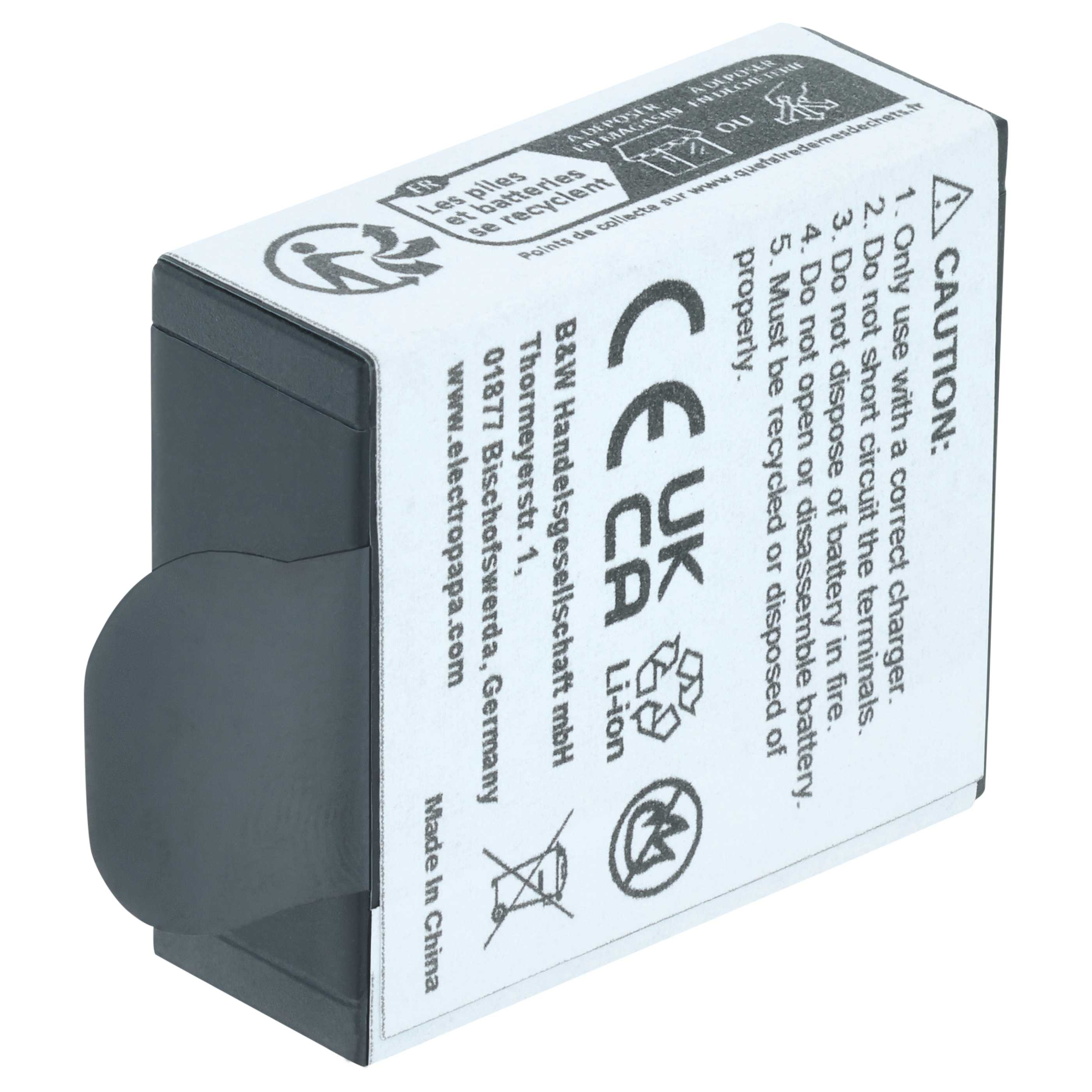 Schwarzer Akku mit Warnhinweisen und Recycling-Symbolen. Hergestellt in China.