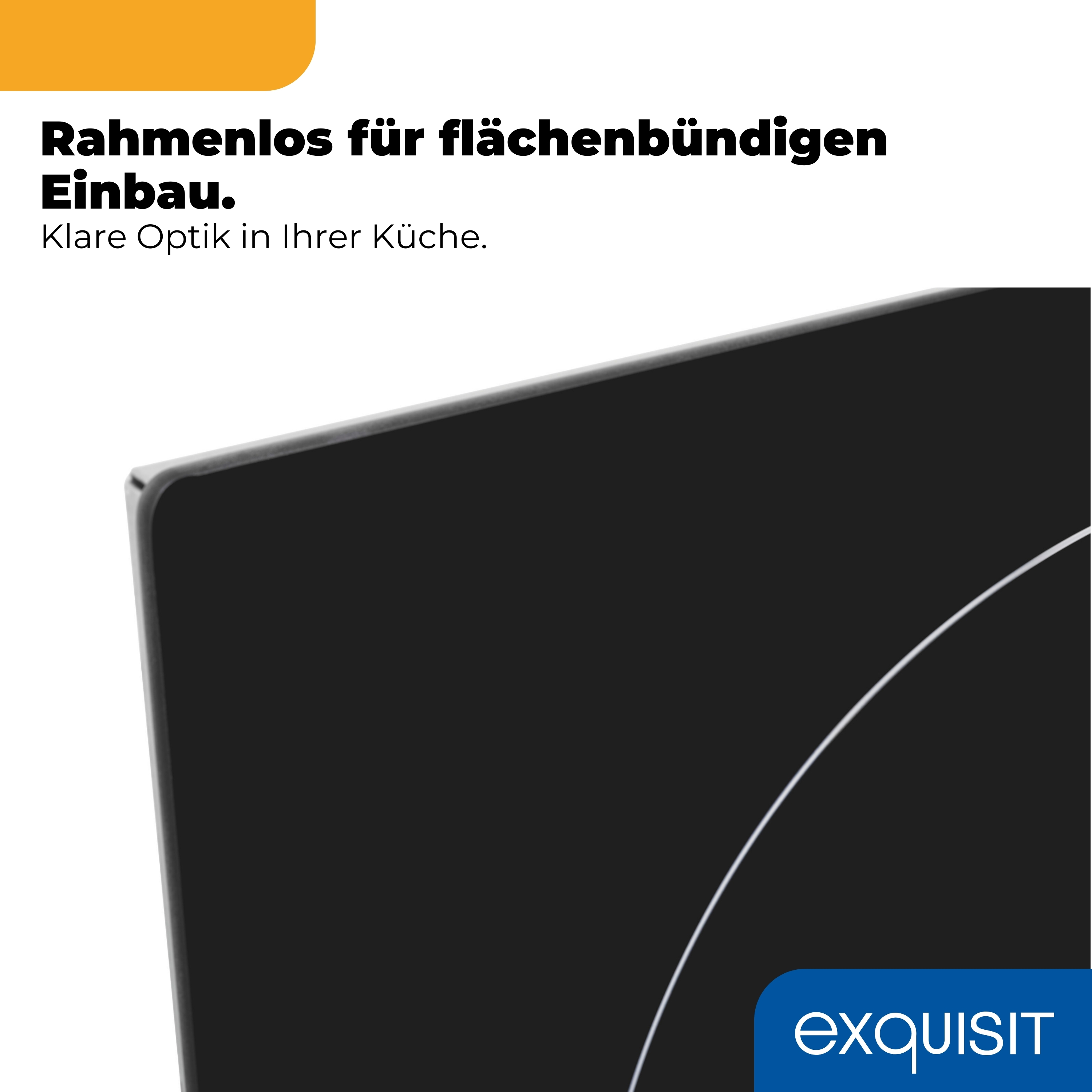 Ein rahmenloser schwarzer Kochfeld mit silbernem Rand, Logo unten rechts.