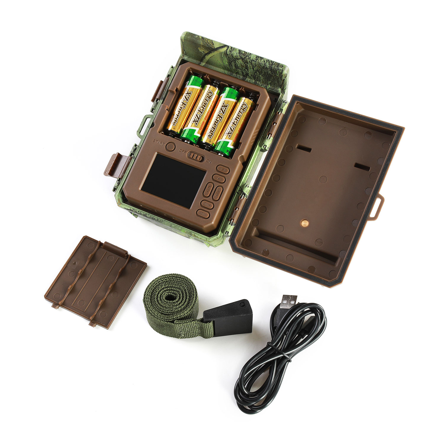 Wildkamera mit vier Batterien, Gurt, USB-Kabel und Batteriefachabdeckung.