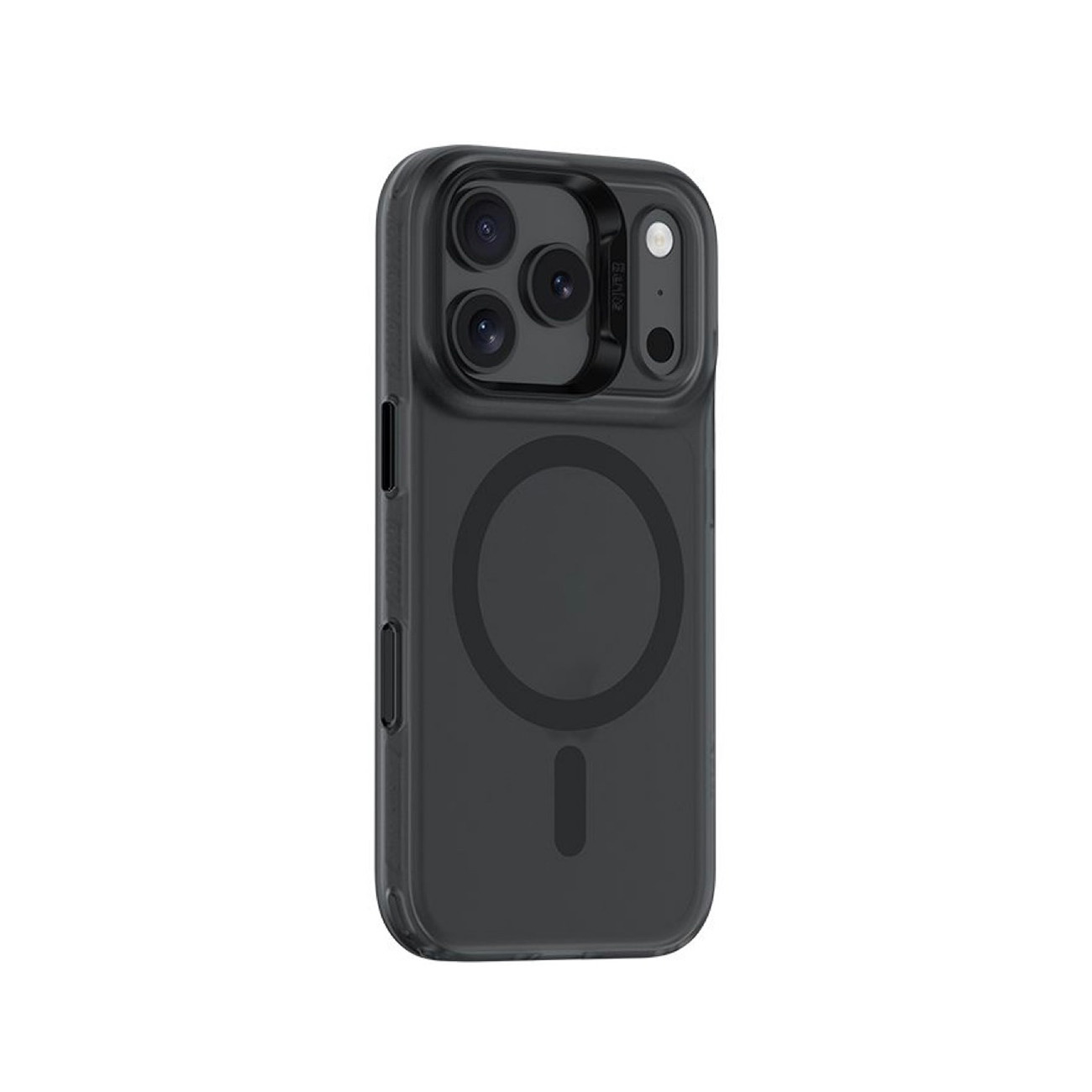 Una funda de teléfono oscura con tres lentes de cámara y un anillo magnético redondo.