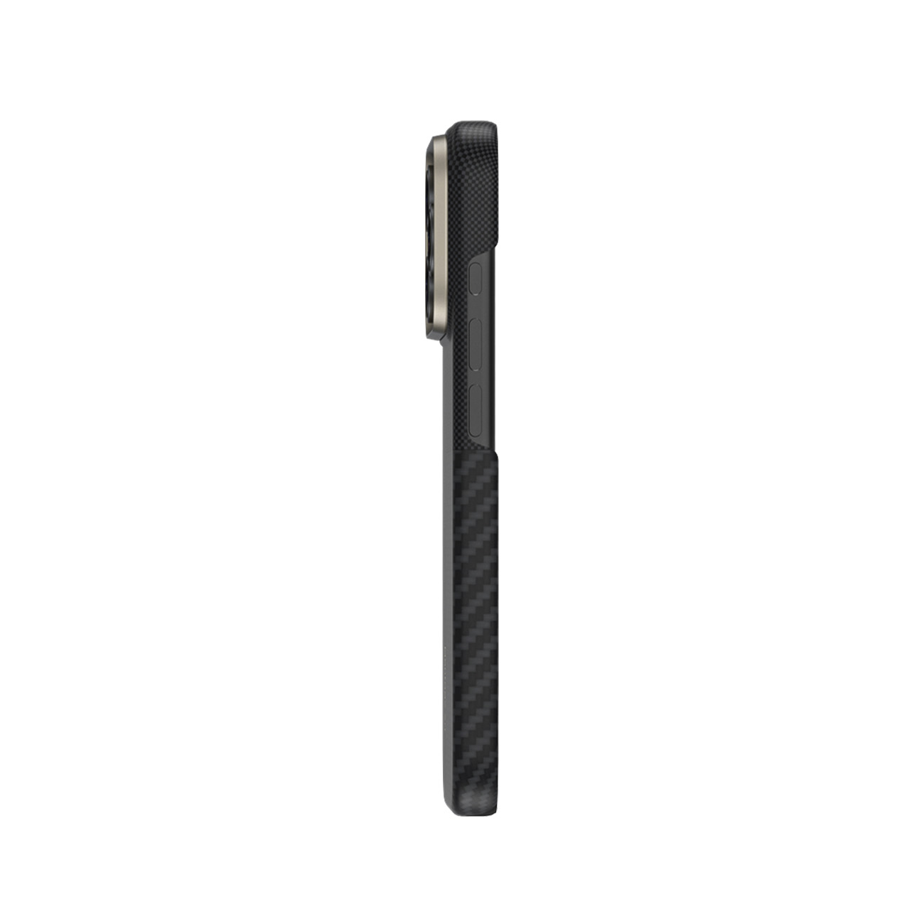 Funda de teléfono negra con patrón de fibra de carbono y borde dorado.