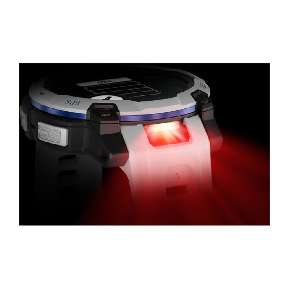 Zbliżenie białego i czarnego smartwatcha z jasnoczerwonym światłem po prawej stronie.