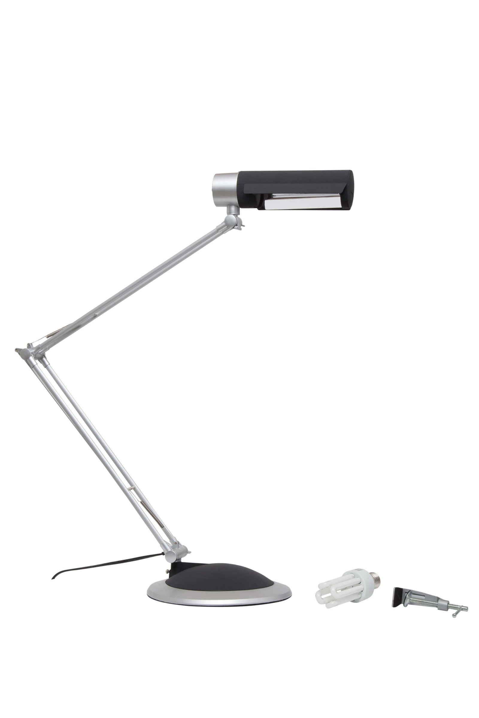 Lampada da scrivania argentata con testa nera, lampadina e morsetto.