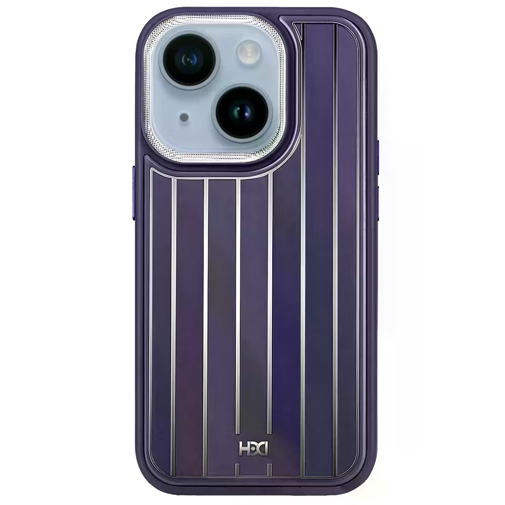 Dikey çizgili koyu mor telefon kılıfı ve kamera kesiti.