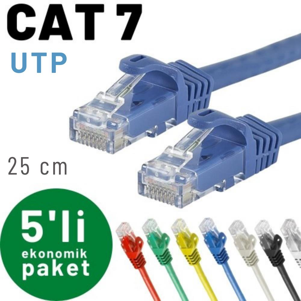 CAT 7 UTP kablolar, 25cm. Renkli kablo uçları: kırmızı, yeşil, sarı, mavi, beyaz, siyah.