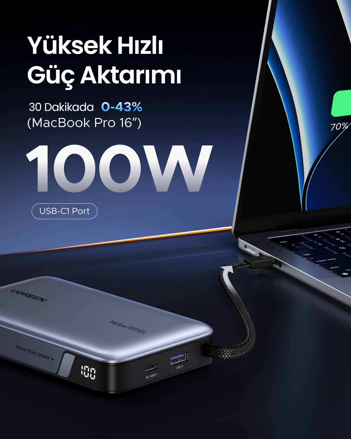 Gri powerbank, USB-C kablosuyla MacBook Pro 16 şarj ediyor. 100W güç.