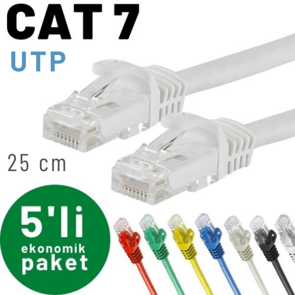 CAT 7 UTP kablolar, 25 cm. Şeffaf konektörlü beş renkli kablo.
