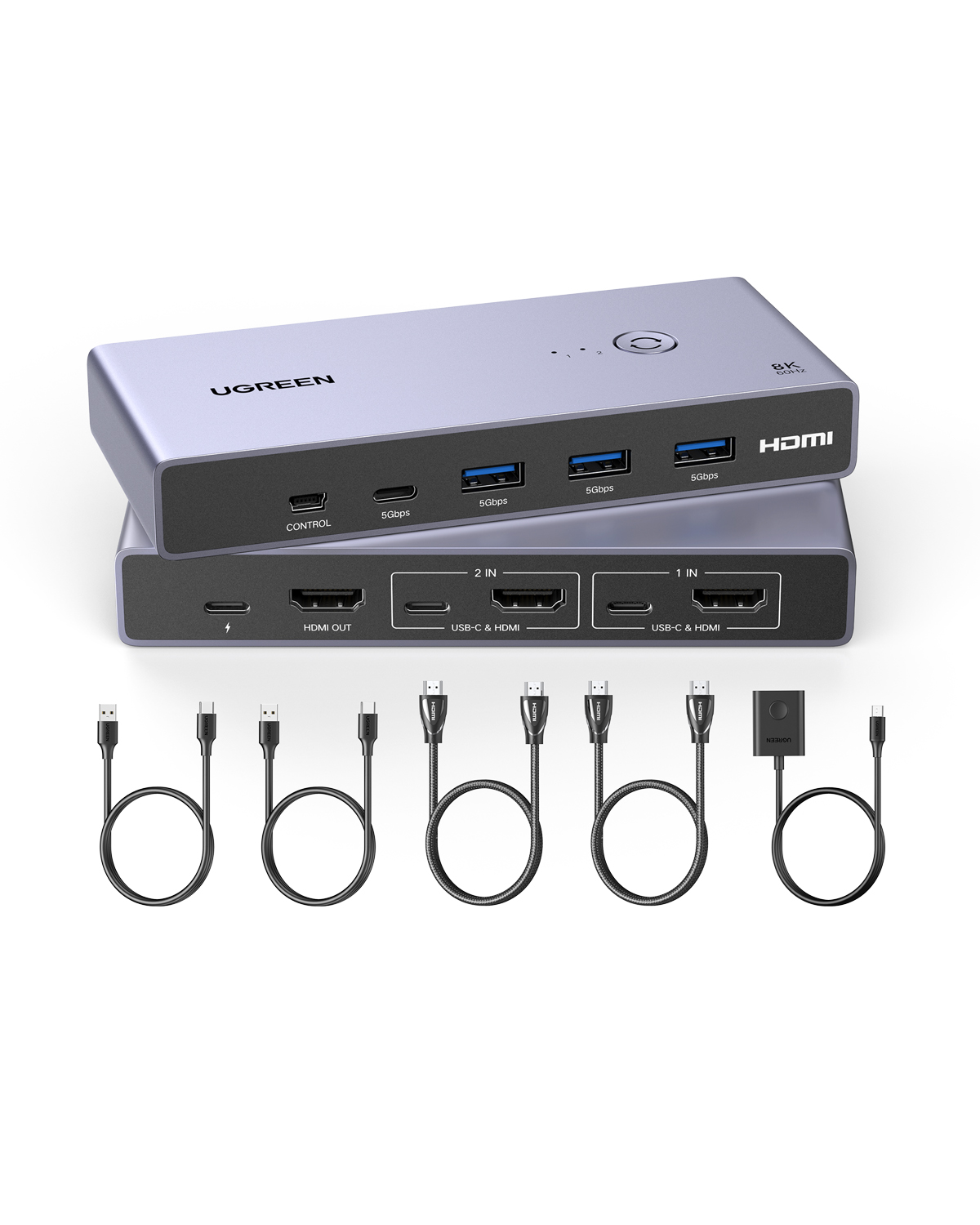 Due switch HDMI UGREEN e cavi su sfondo bianco. Uno argento, uno nero.