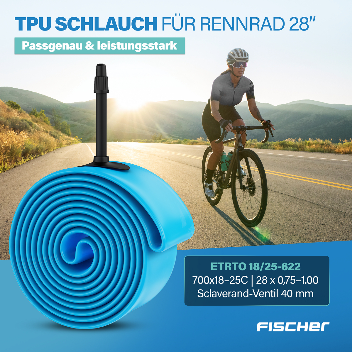 Ein blauer Fahrradschlauch liegt vorne, im Hintergrund eine Radfahrerin auf einer Straße.