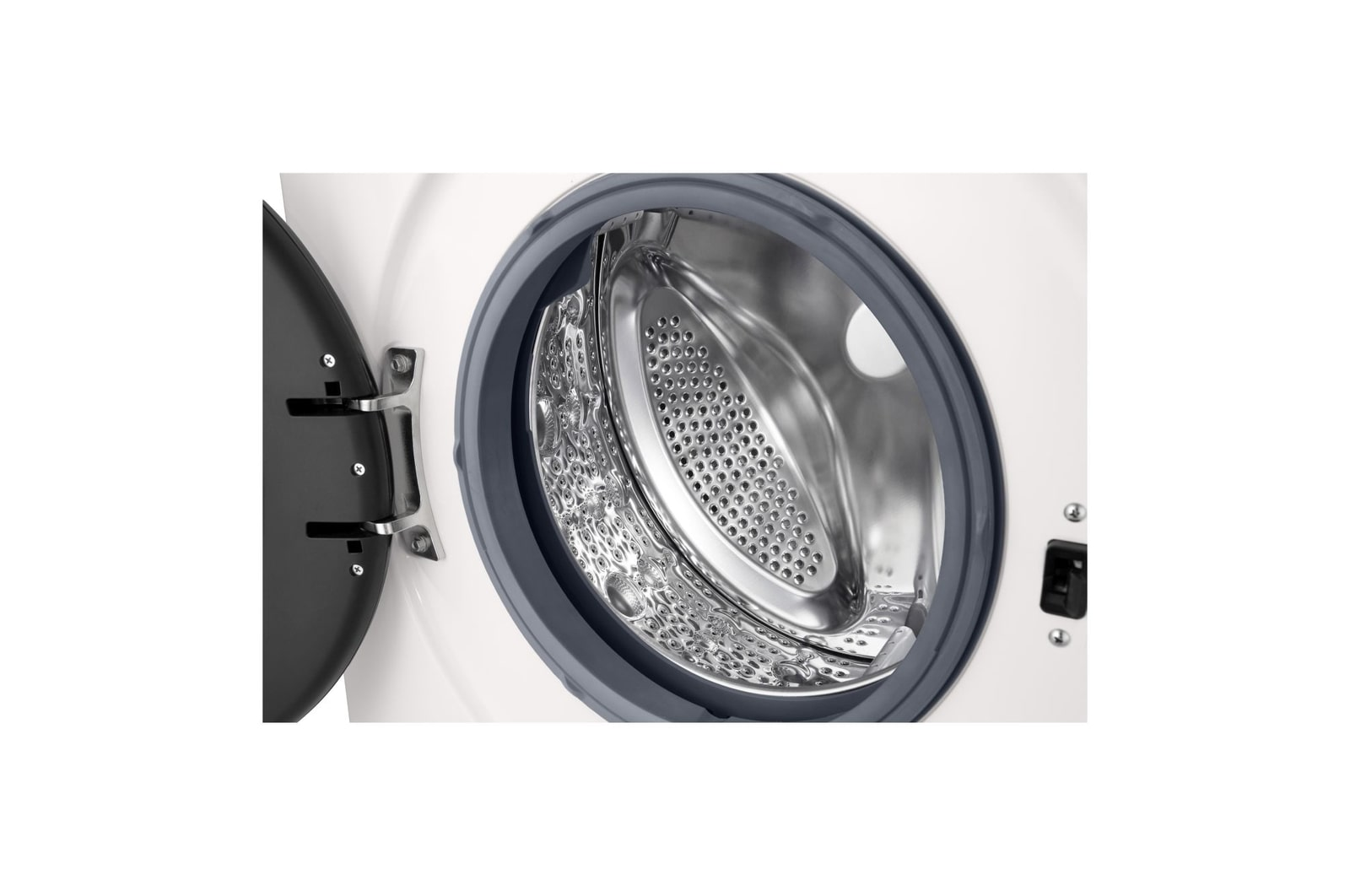 Porta aperta della lavatrice che rivela il cestello perforato in acciaio inox.