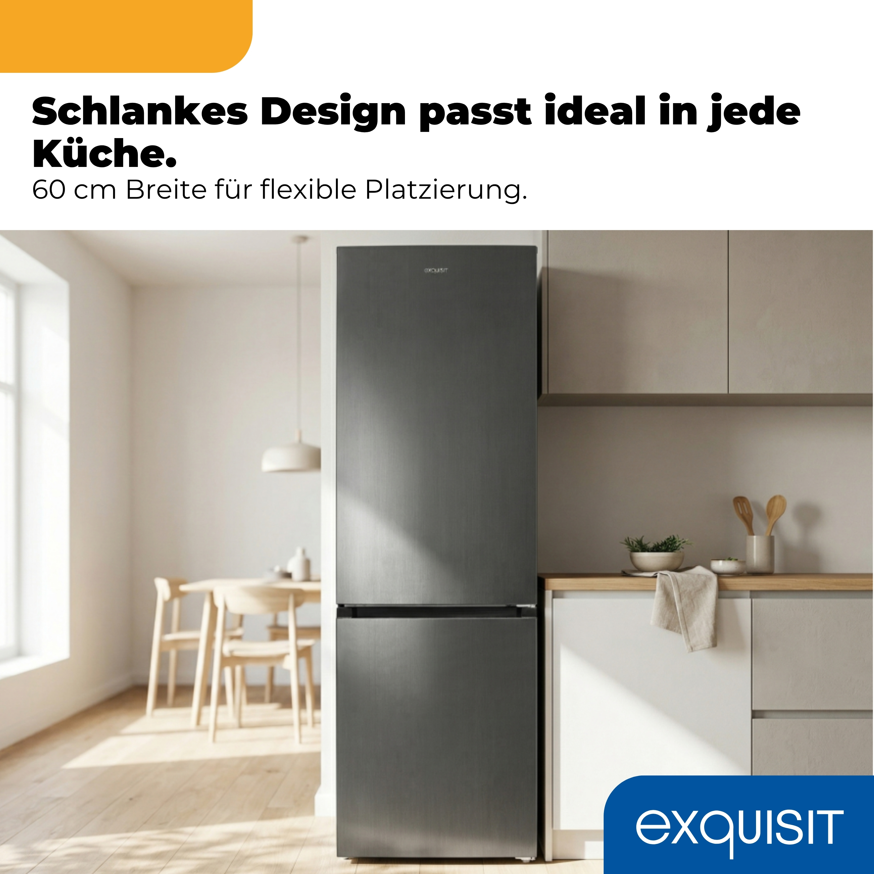 Ein schlanker, grauer Kühlschrank steht in einer modernen Küche neben Schränken.