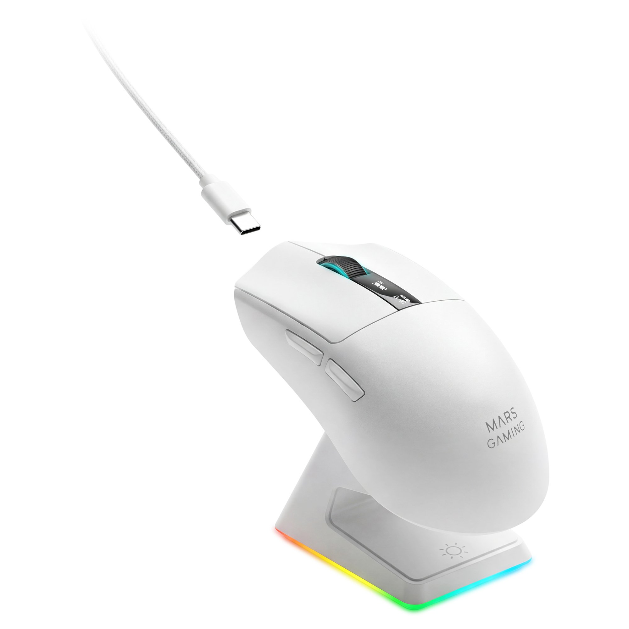 Ratón gaming blanco en base de carga con iluminación RGB y cable USB-C.