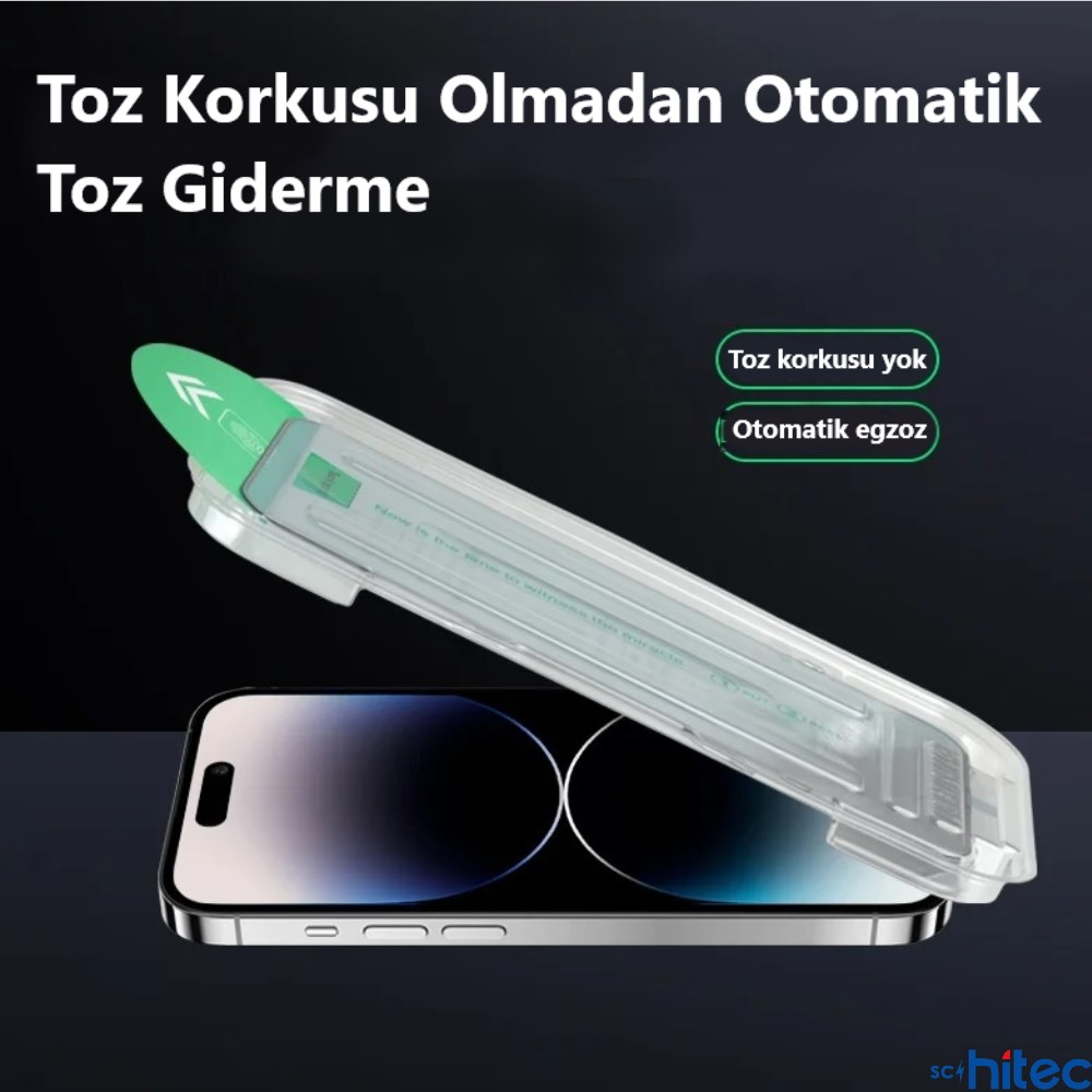 Akıllı telefon üzerinde ekran koruyucu aplikatörü. Tozsuz uygulama.