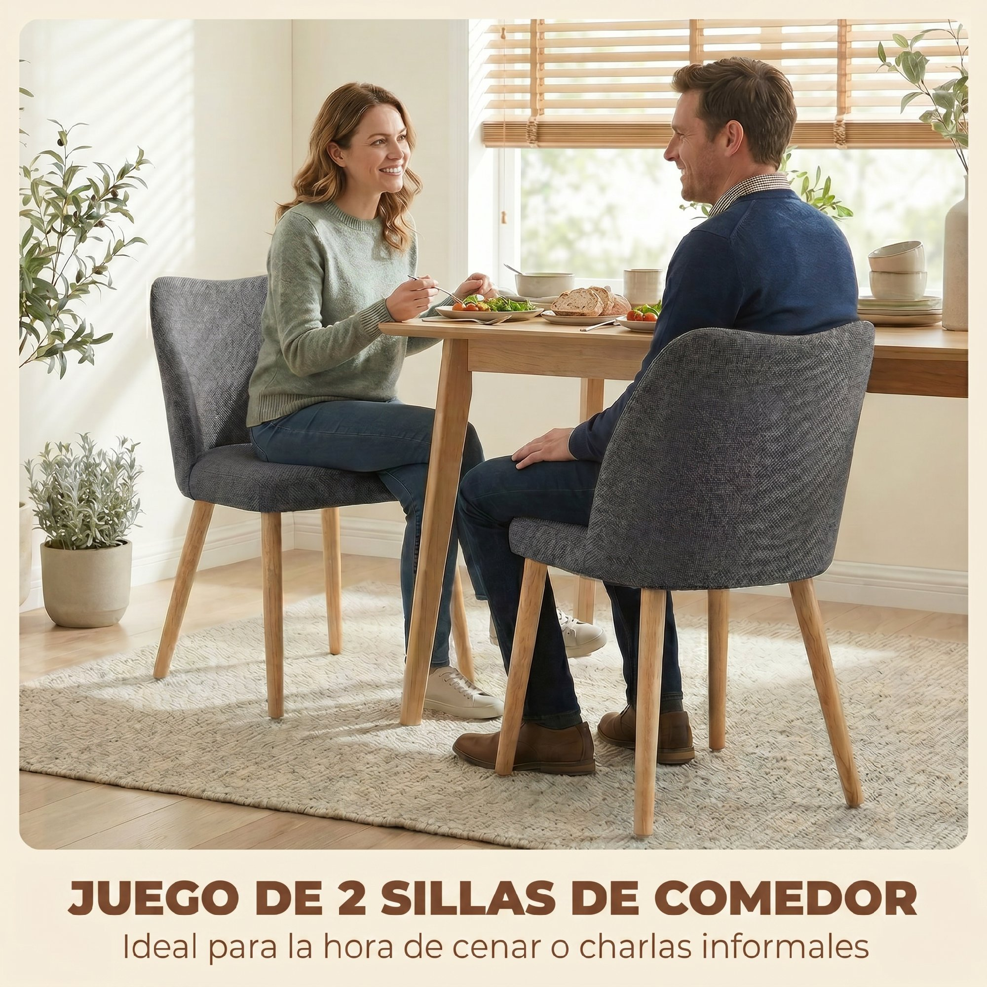 Un hombre y una mujer sentados a una mesa de madera comiendo.