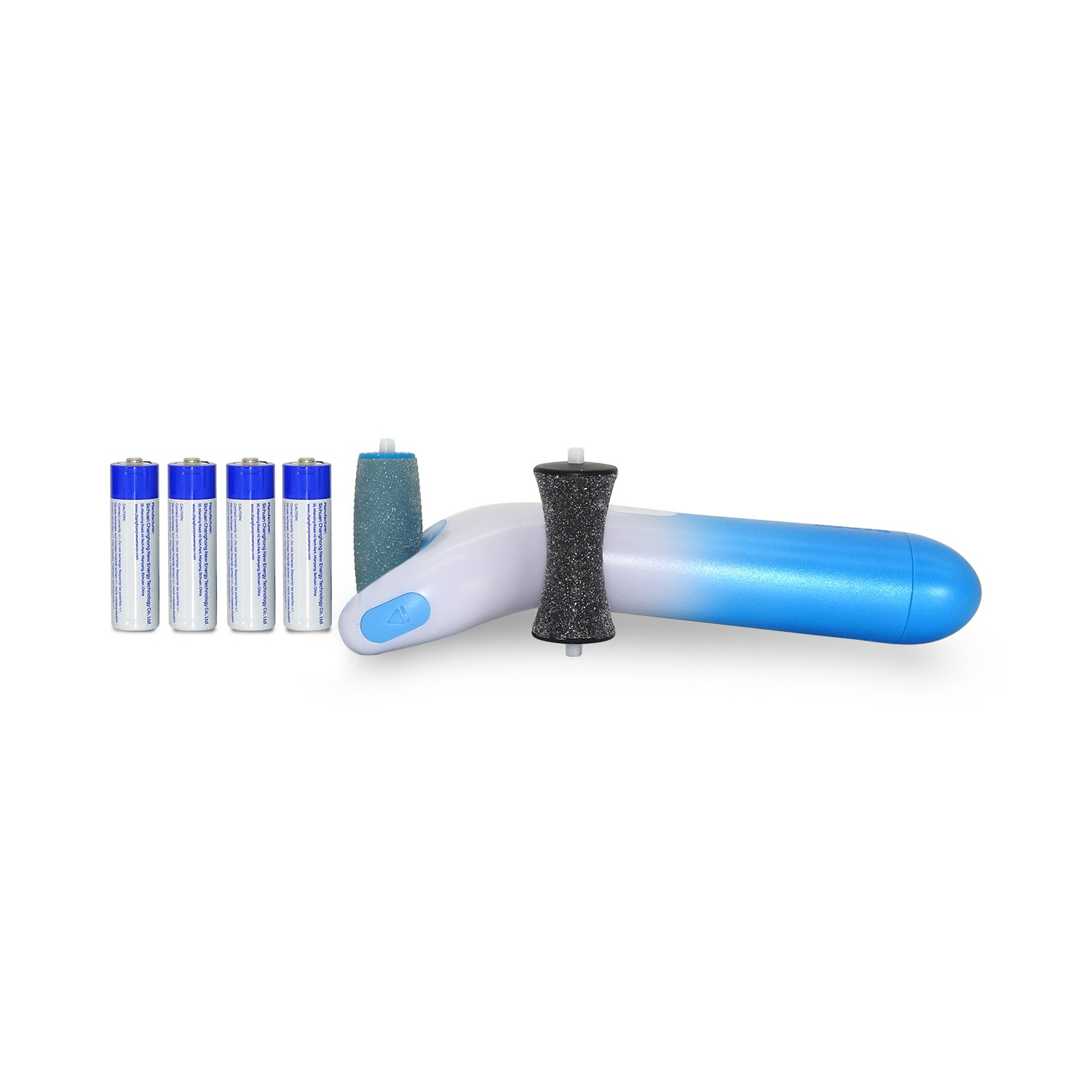 Elektrischer Hornhautentferner mit blauen Batterien und Ersatzaufsätzen.