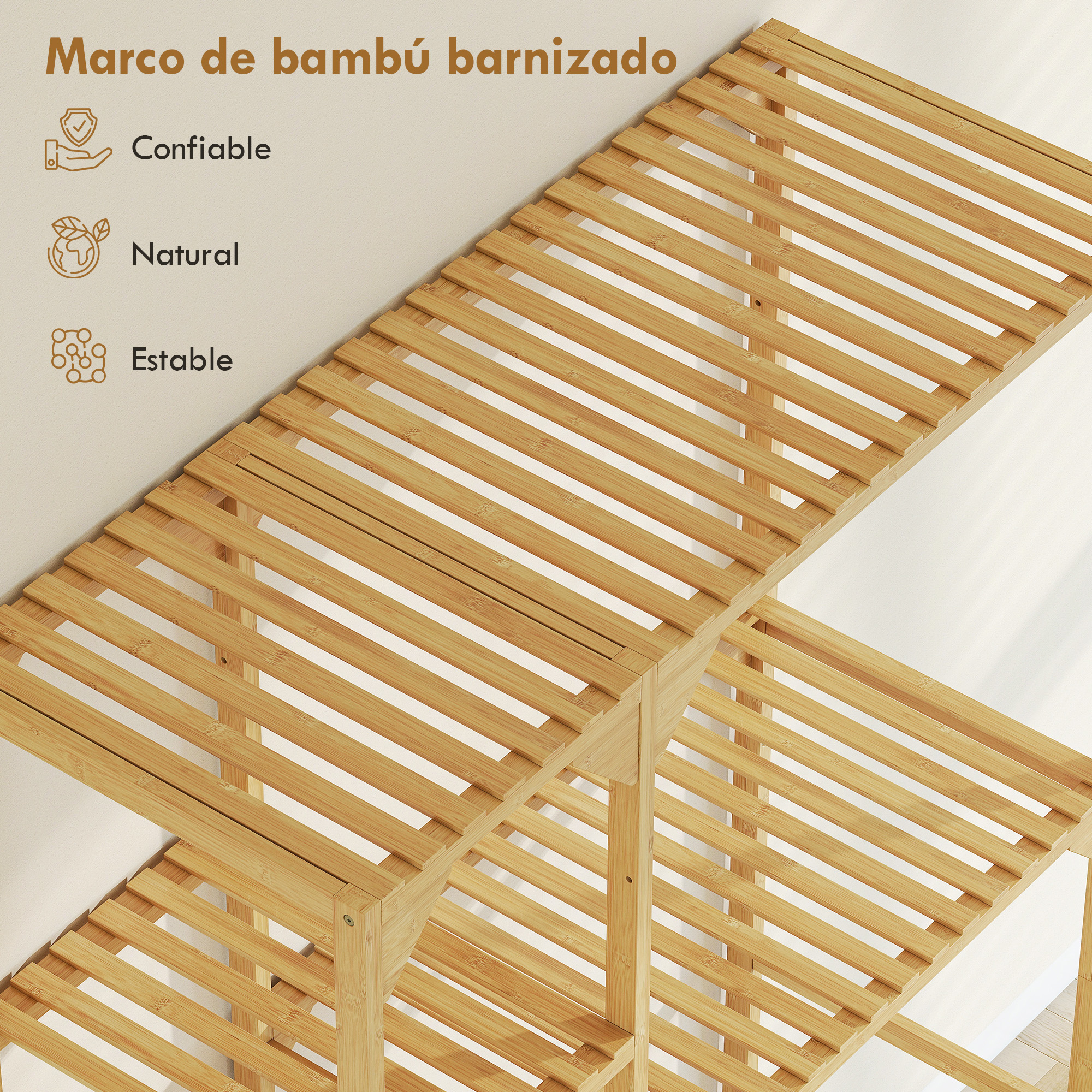 Un estante de madera hecho de listones de bambú, apoyado en una pared.