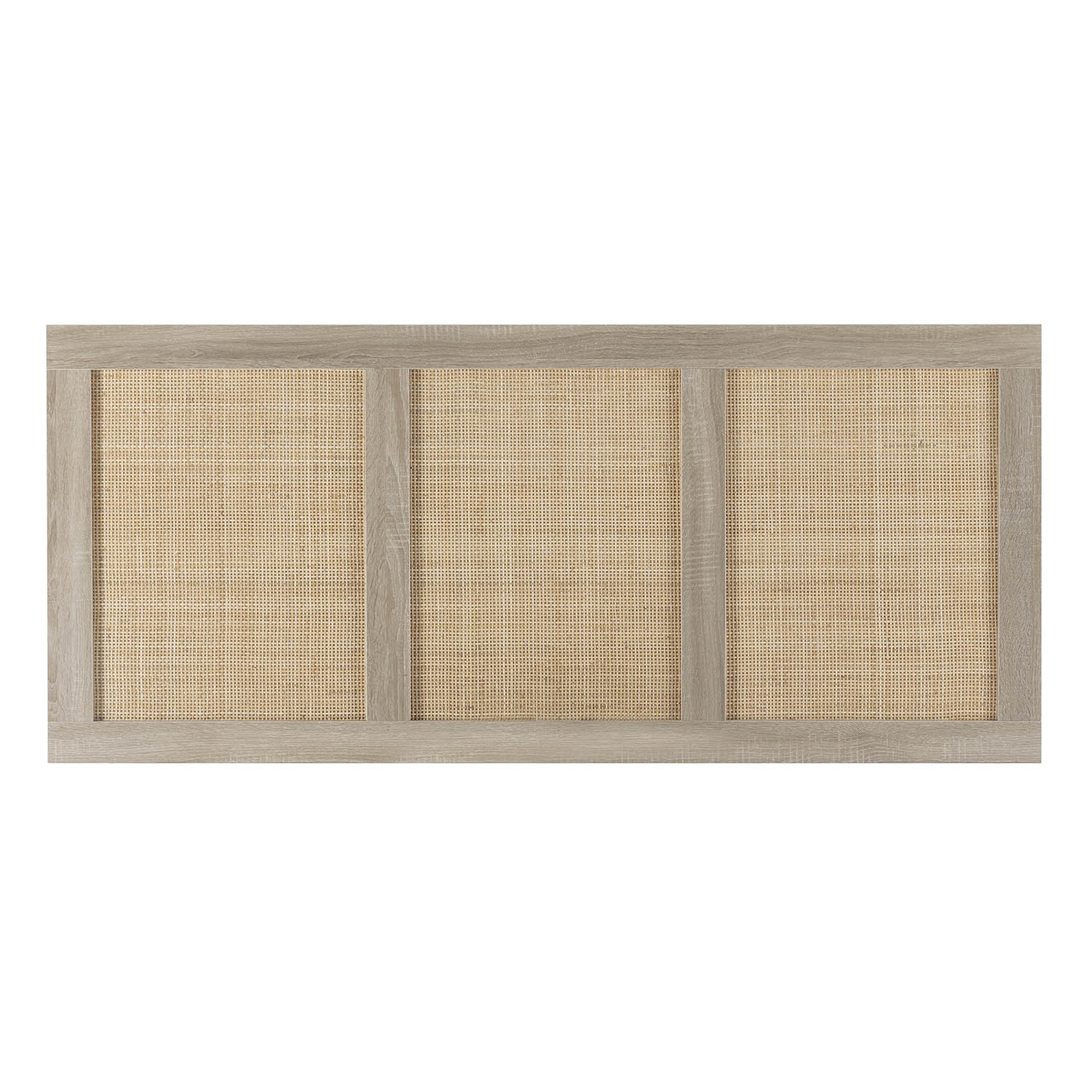 Marco de madera gris con tres inserciones de ratán formando un diseño de panel.