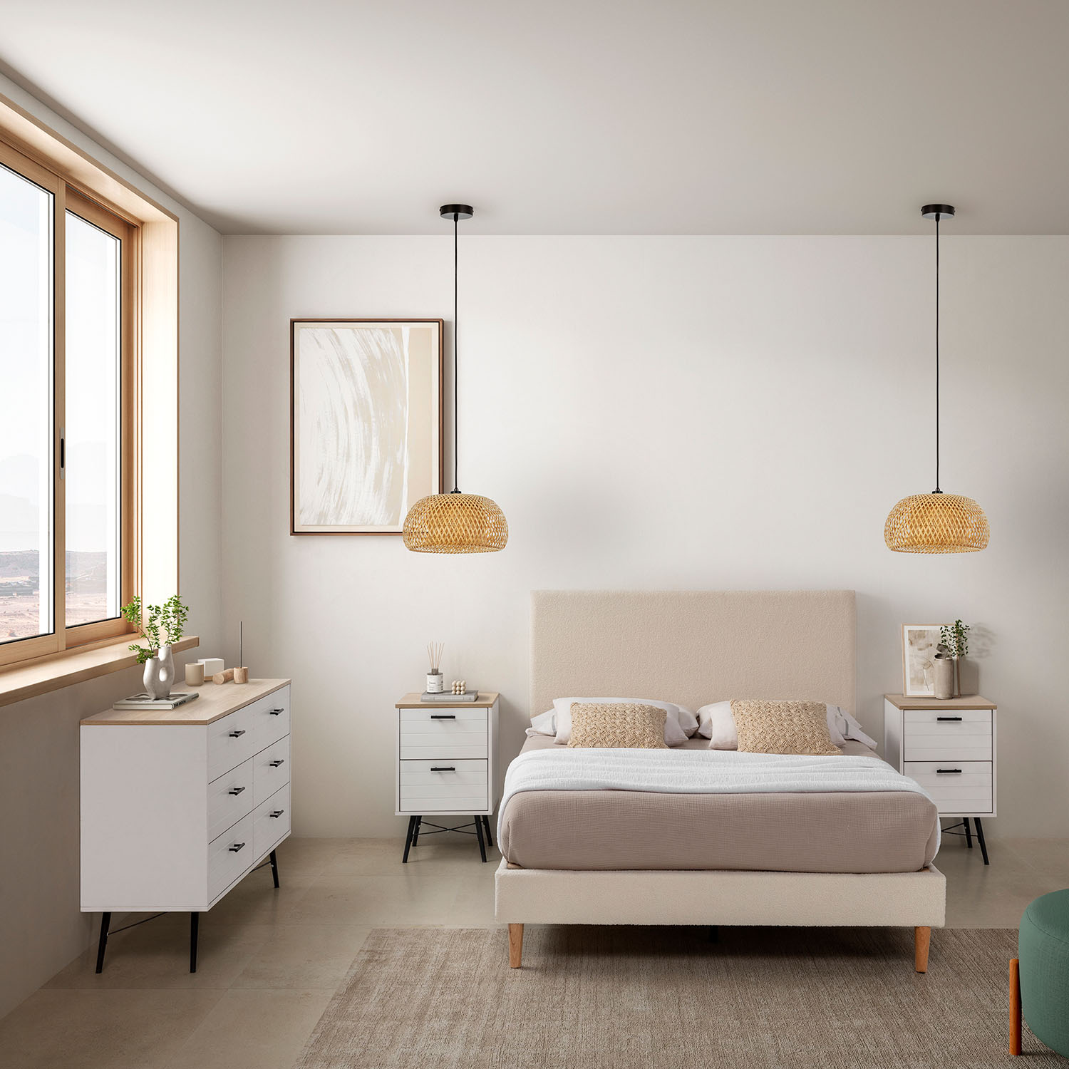 Un dormitorio con cama, mesitas de noche, cómoda y ventana.