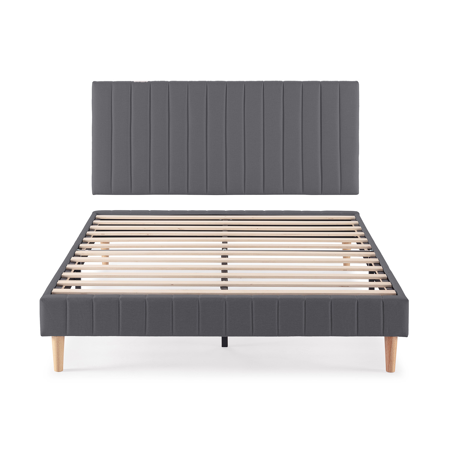 Estructura de cama de tela gris con somier y cuatro patas de madera sobre fondo blanco.