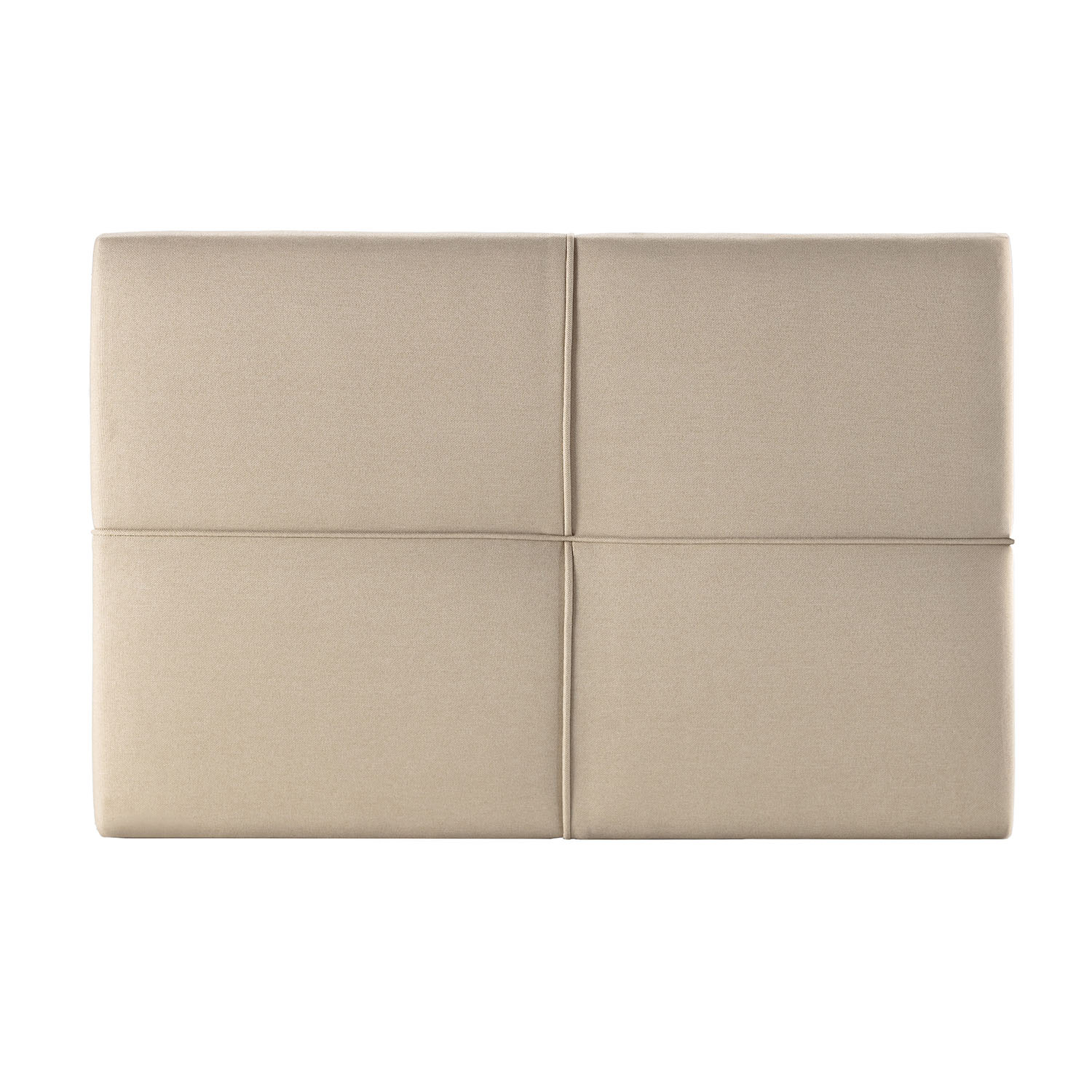 Un cabecero tapizado beige dividido en cuatro secciones iguales por costuras.
