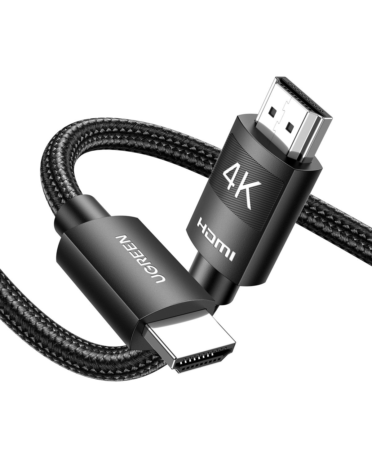 Czarny, pleciony kabel HDMI z oznaczeniem 4K na złączu.