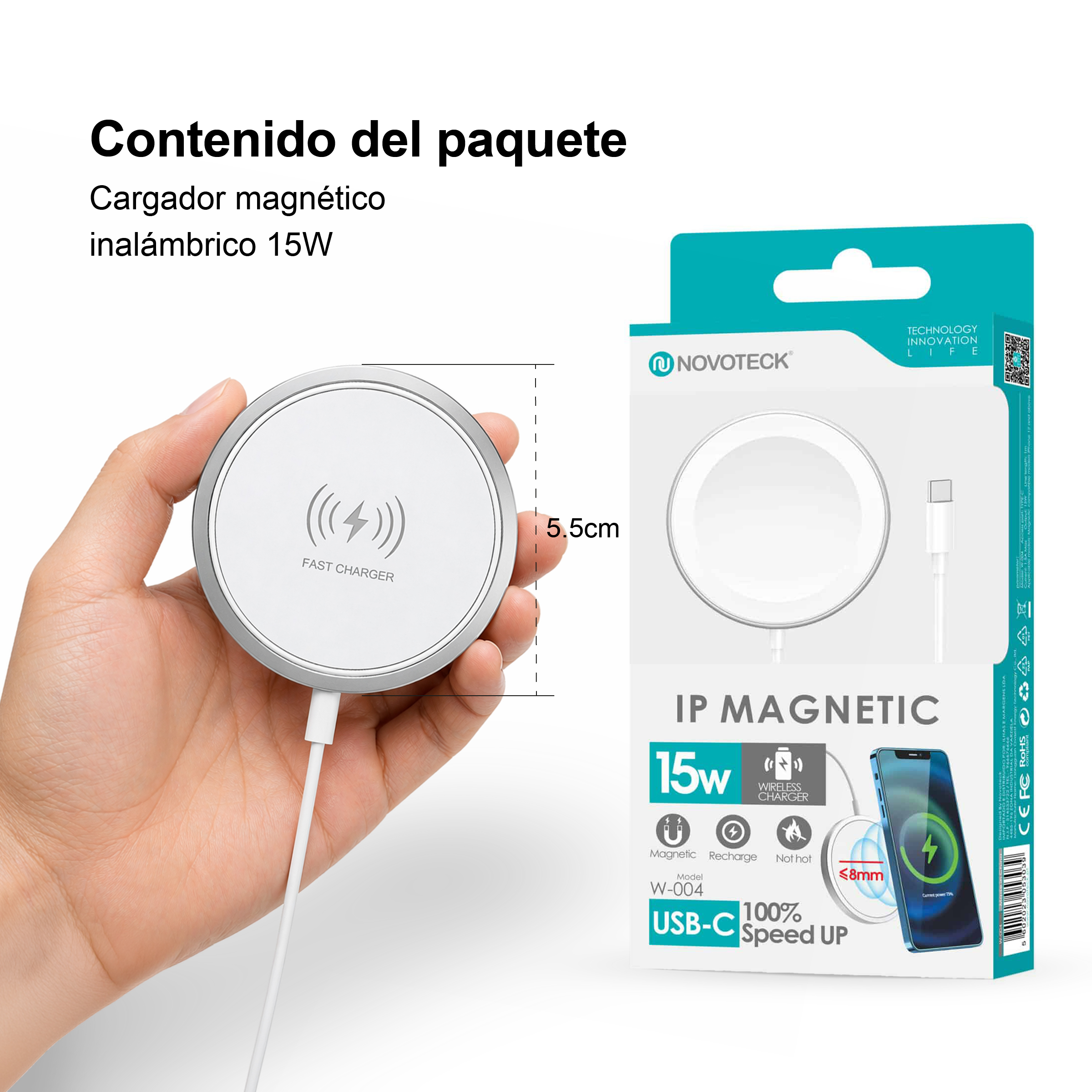 Una mano sostiene un cargador inalámbrico redondo y blanco con borde plateado.
