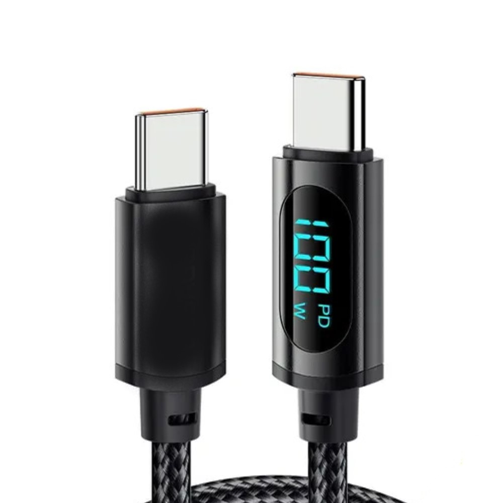 100W gösteren dijital ekranlı iki siyah USB-C kablosu.