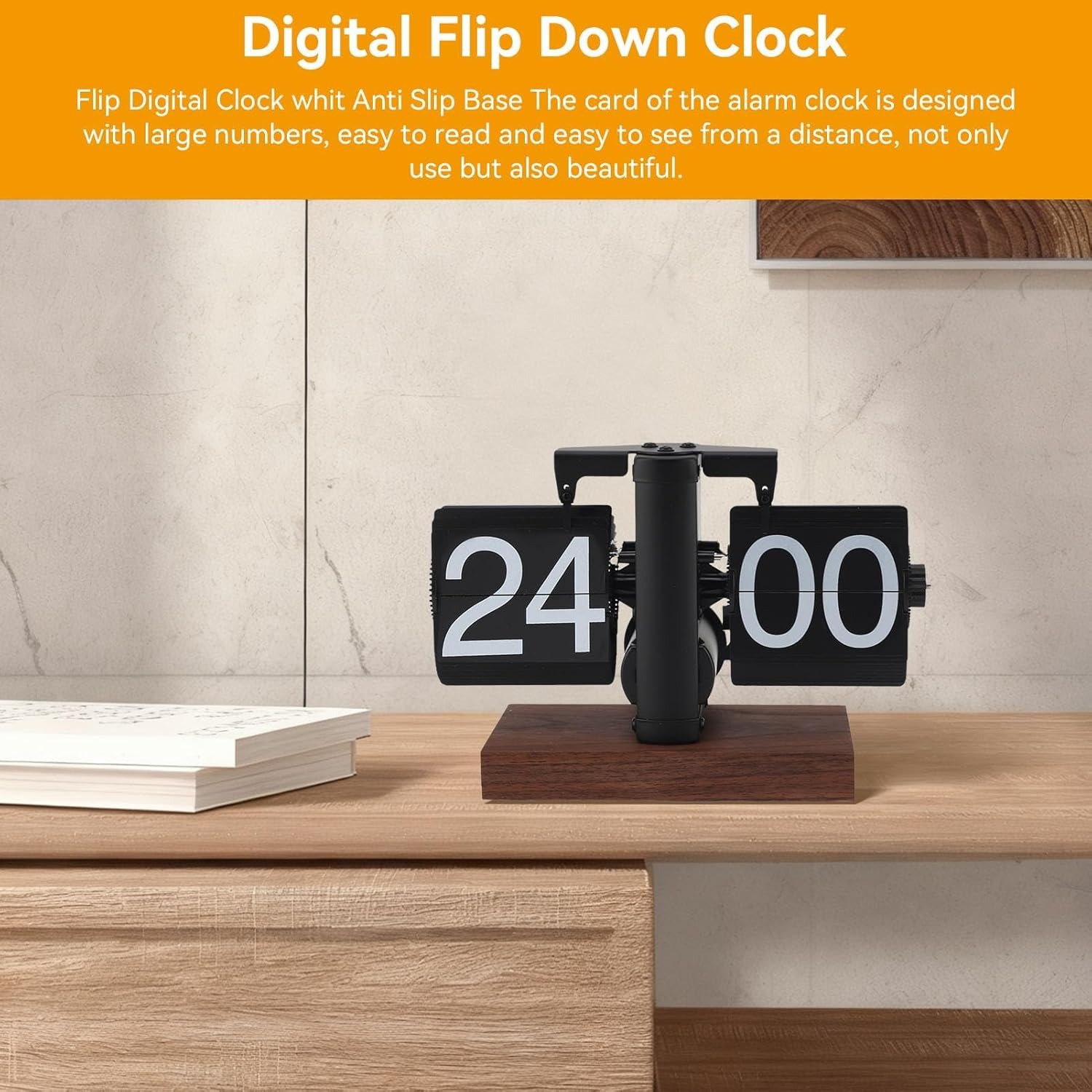 Ein digitaler Flip-Clock-Wecker mit Holzsockel zeigt 24:00.