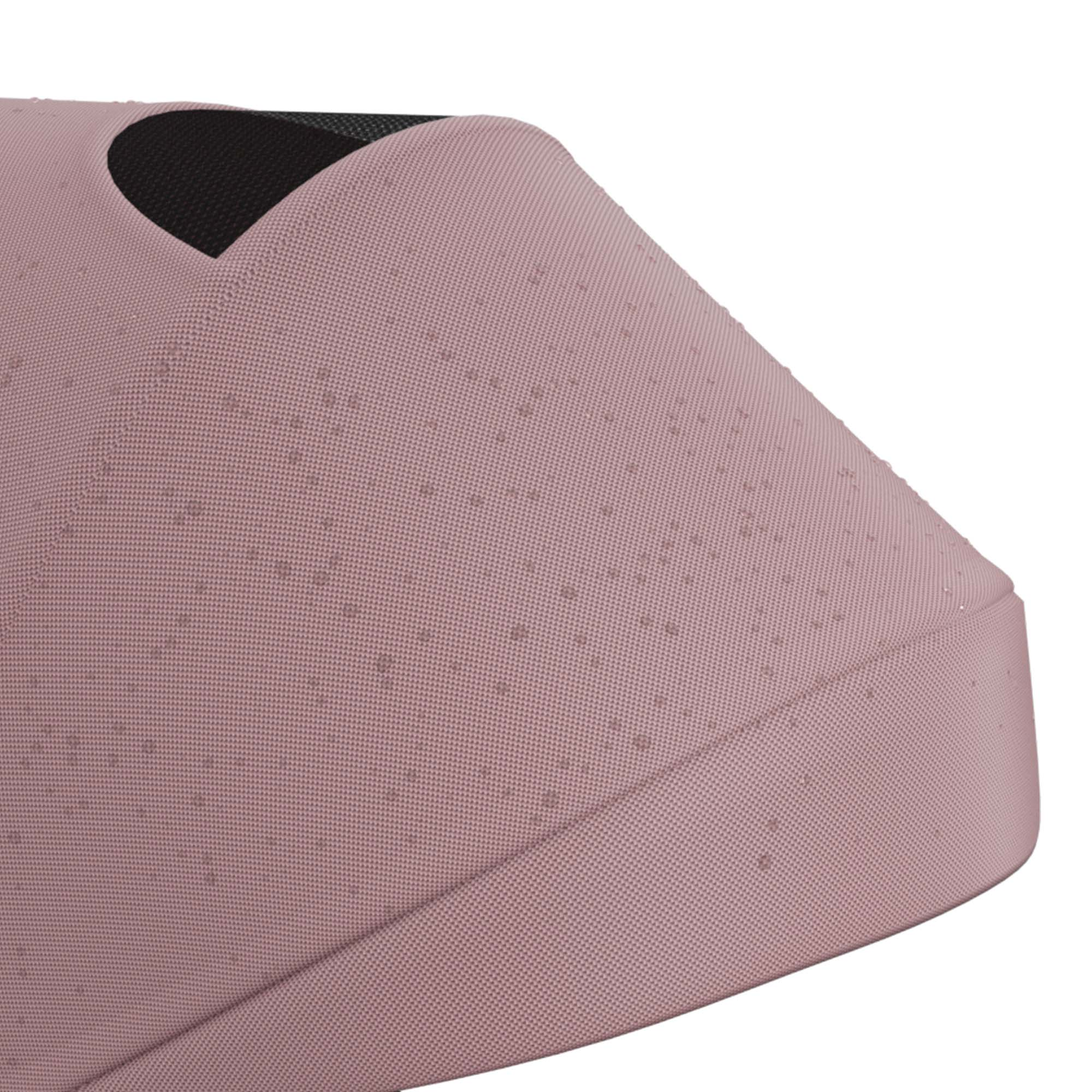 Textil polvoriento, rosa con acentos negros y gotas de agua.
