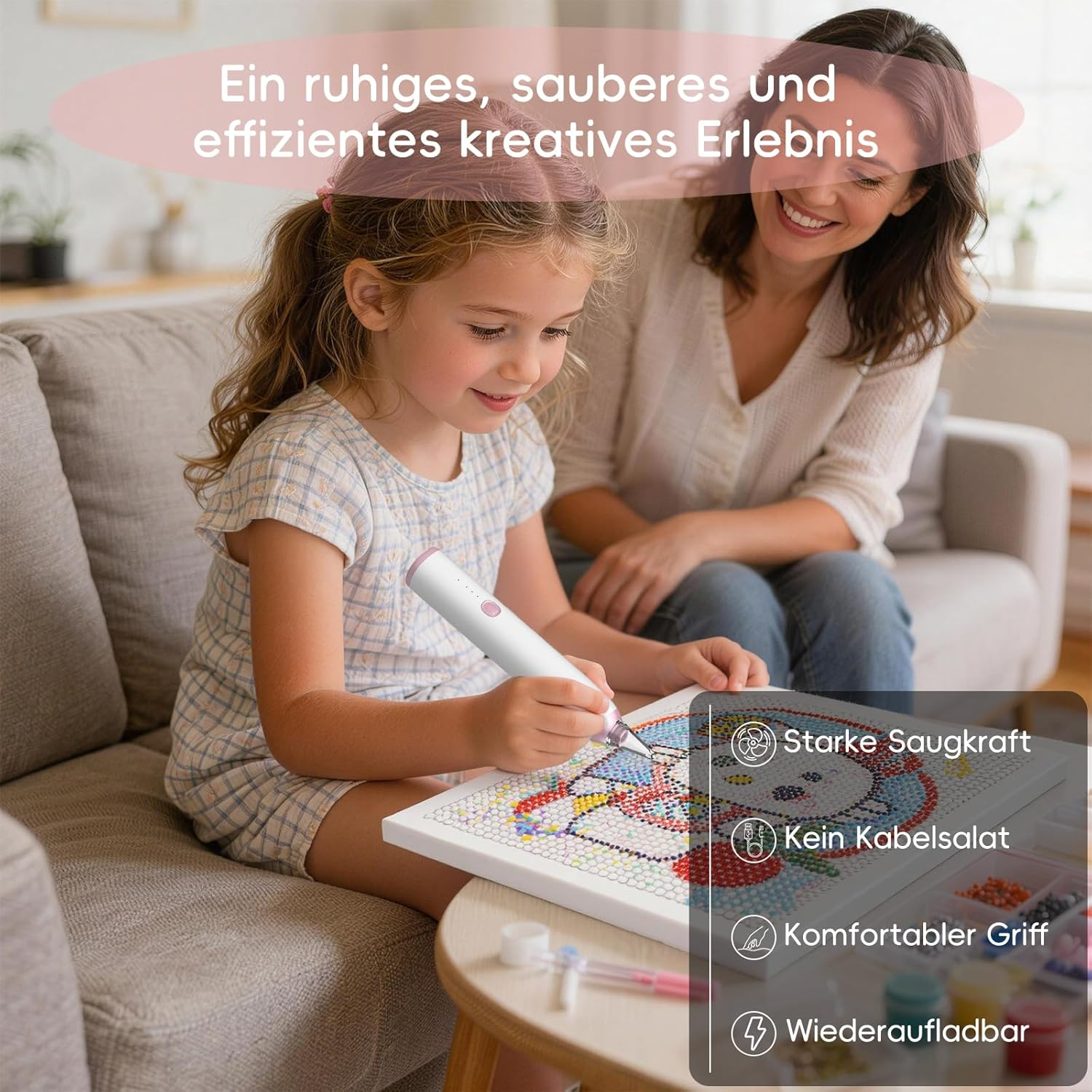 Ein Mädchen benutzt einen Diamantmalstift, um Edelsteine auf ein Bild einer Comicfigur zu setzen.