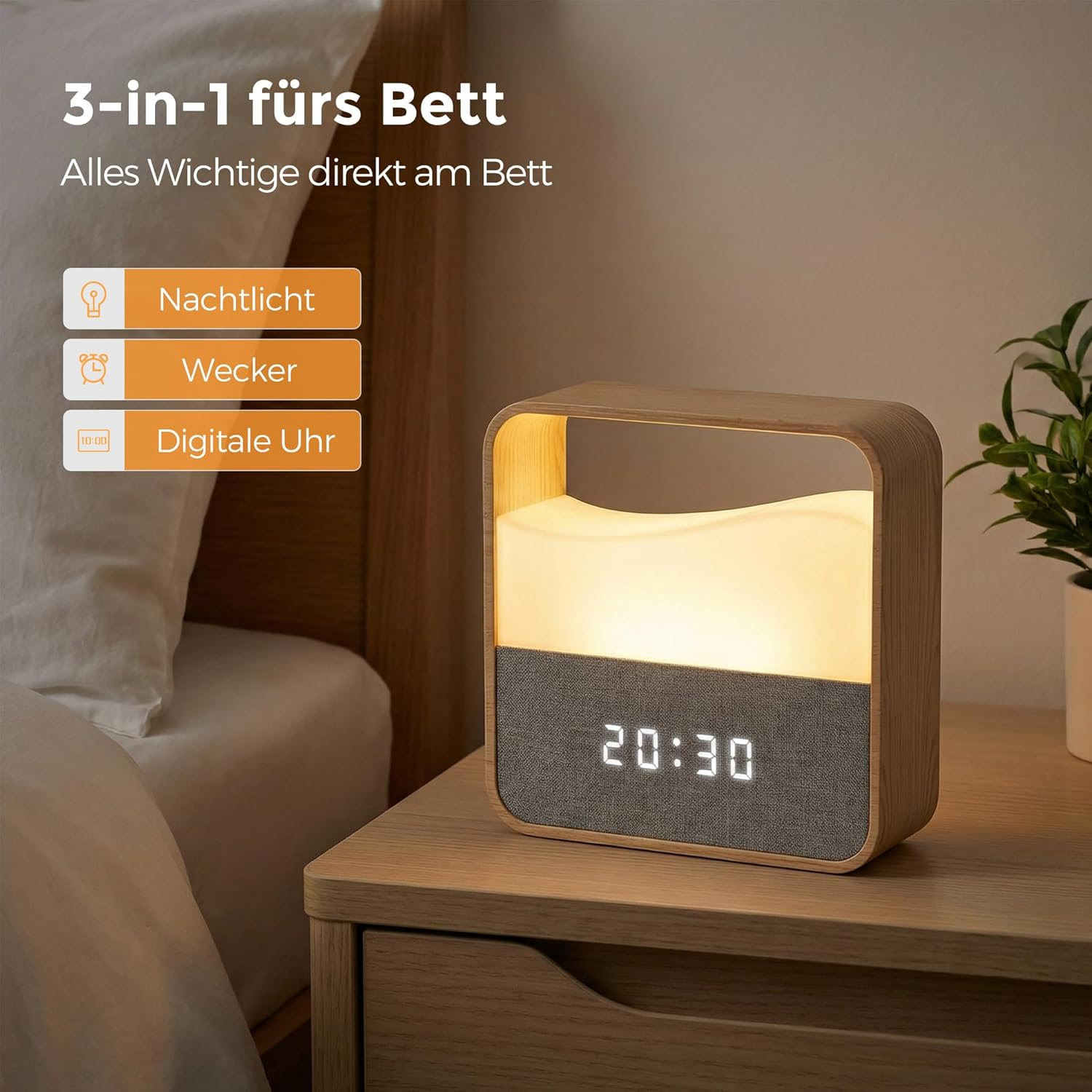 Ein Nachttisch mit einem modernen Holzlicht, das Nachttischlampe, Wecker und Uhr anzeigt.