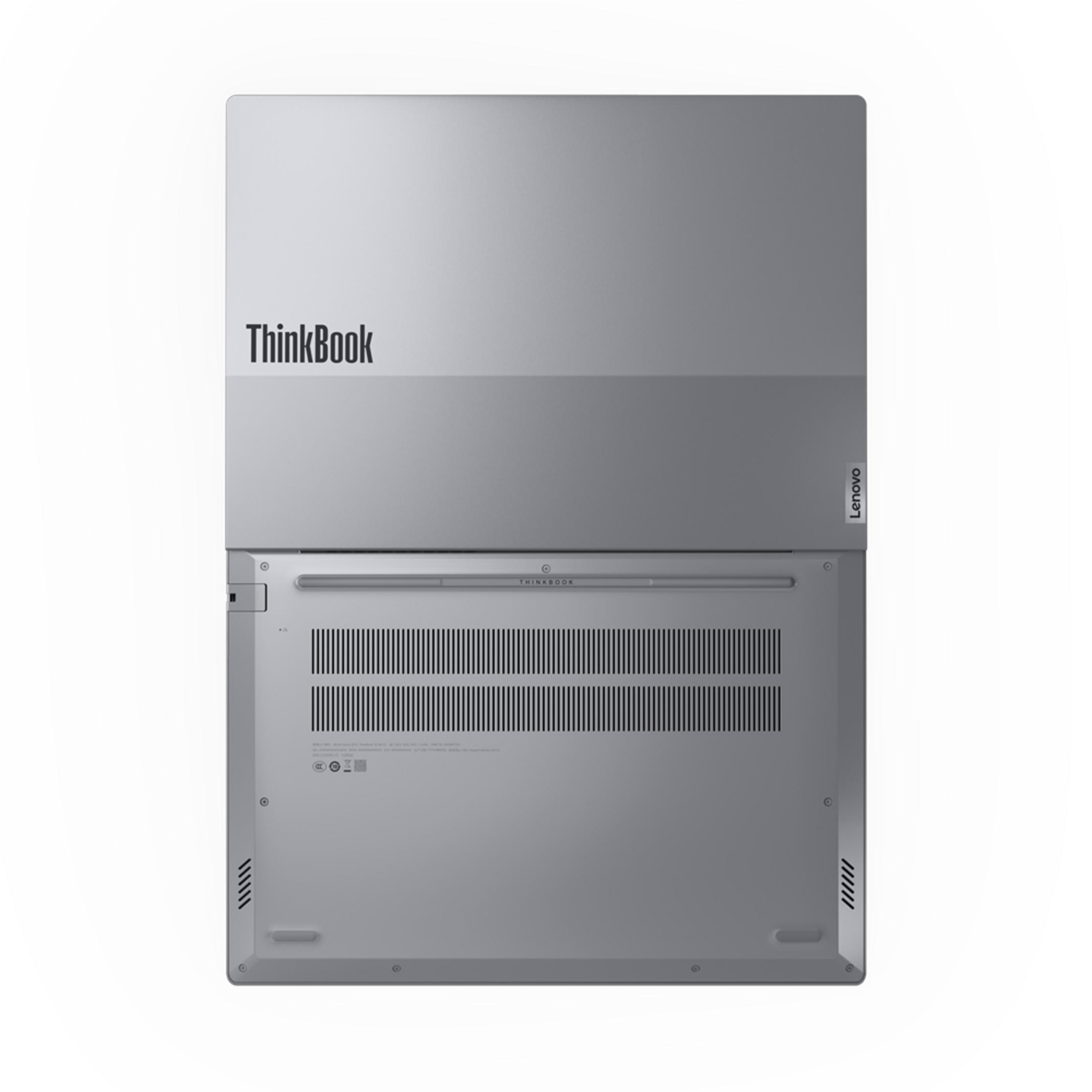 Silberner Laptop von ThinkBook mit Lüftungsschlitzen unten.