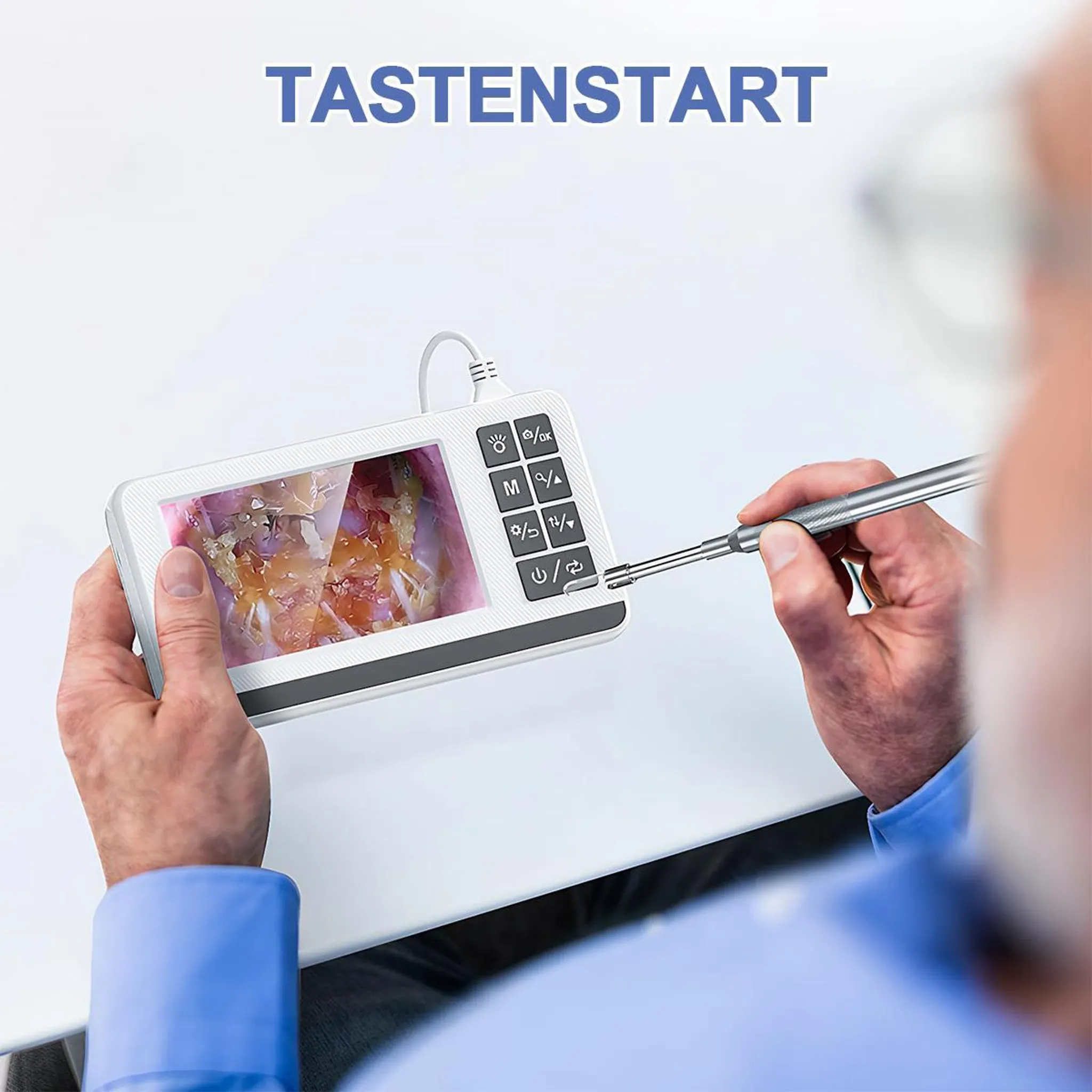 Mann benutzt ein digitales Endoskop mit Bildschirm.