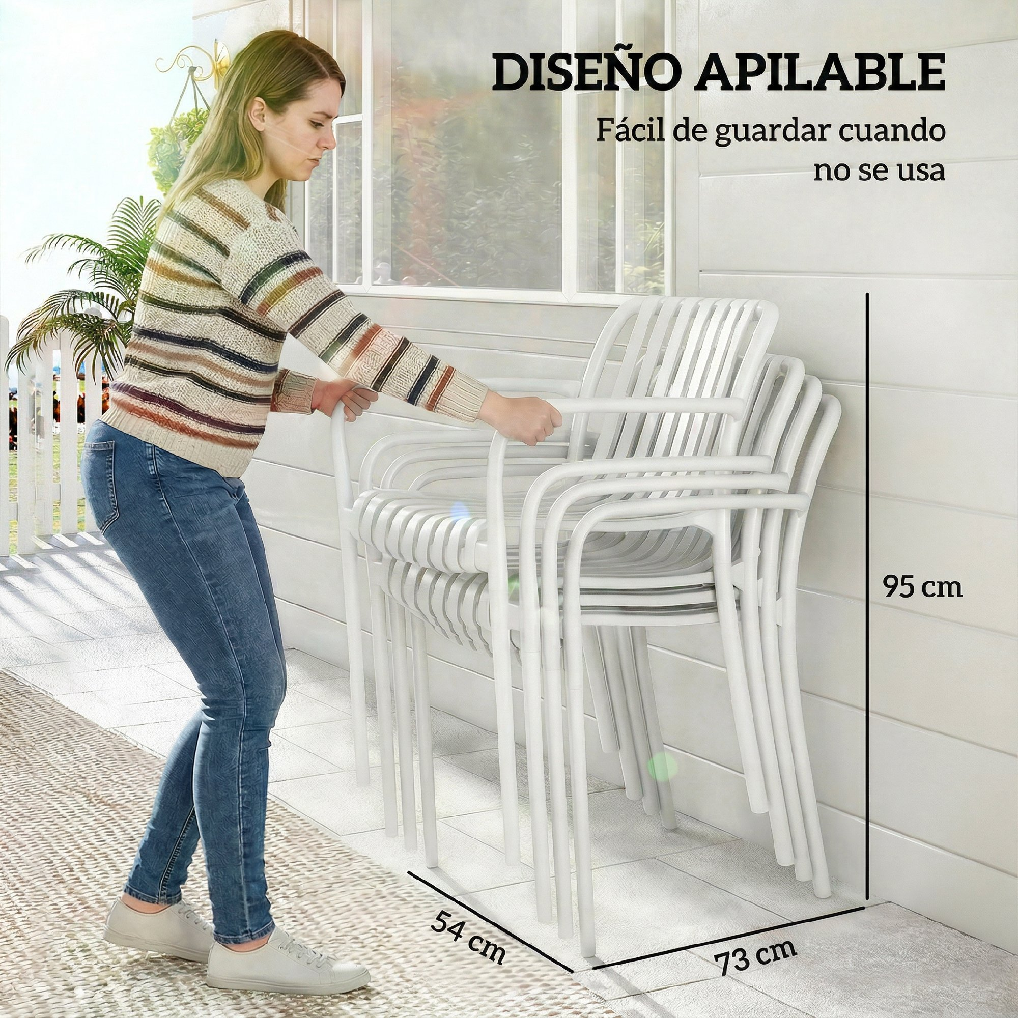 Una mujer apila sillas blancas. Dimensiones 54x73x95 cm. Diseño apilable.