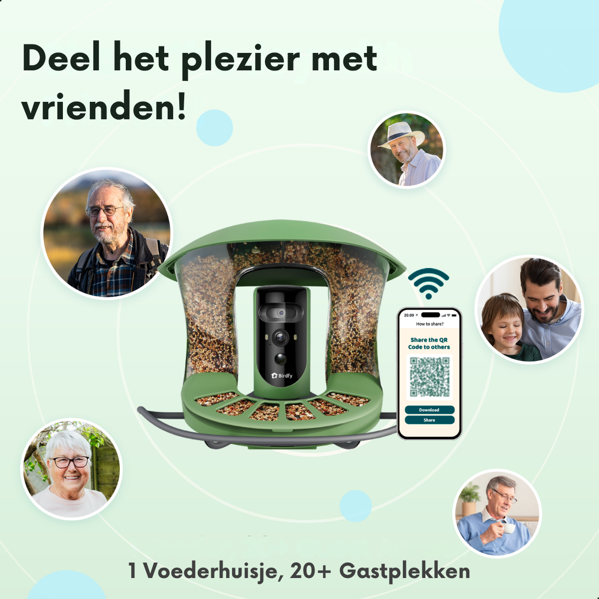 Una casa para pájaros con cámara y app de código QR para compartir, rodeada de retratos.