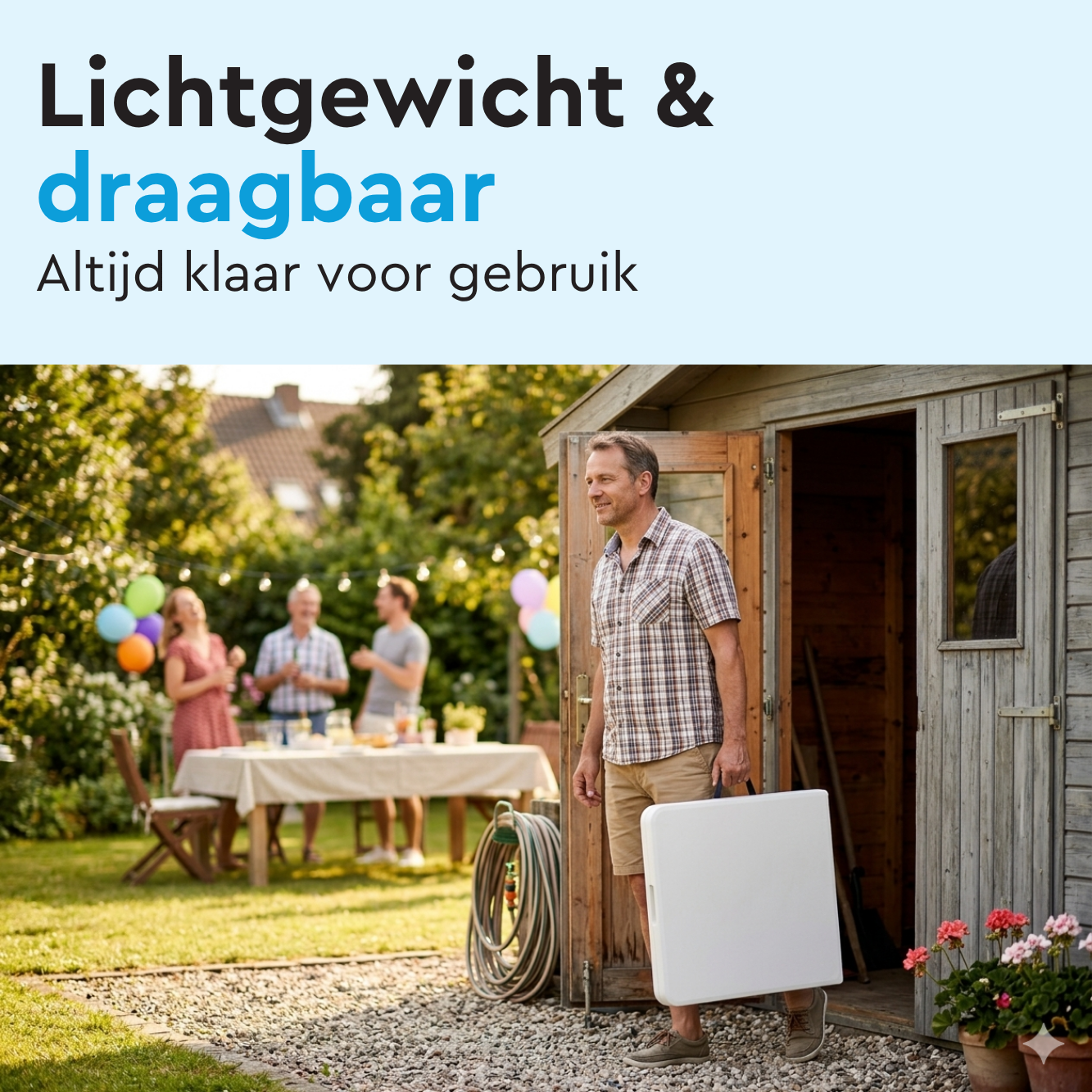 Man draagt witte tafel op tuinfeest.