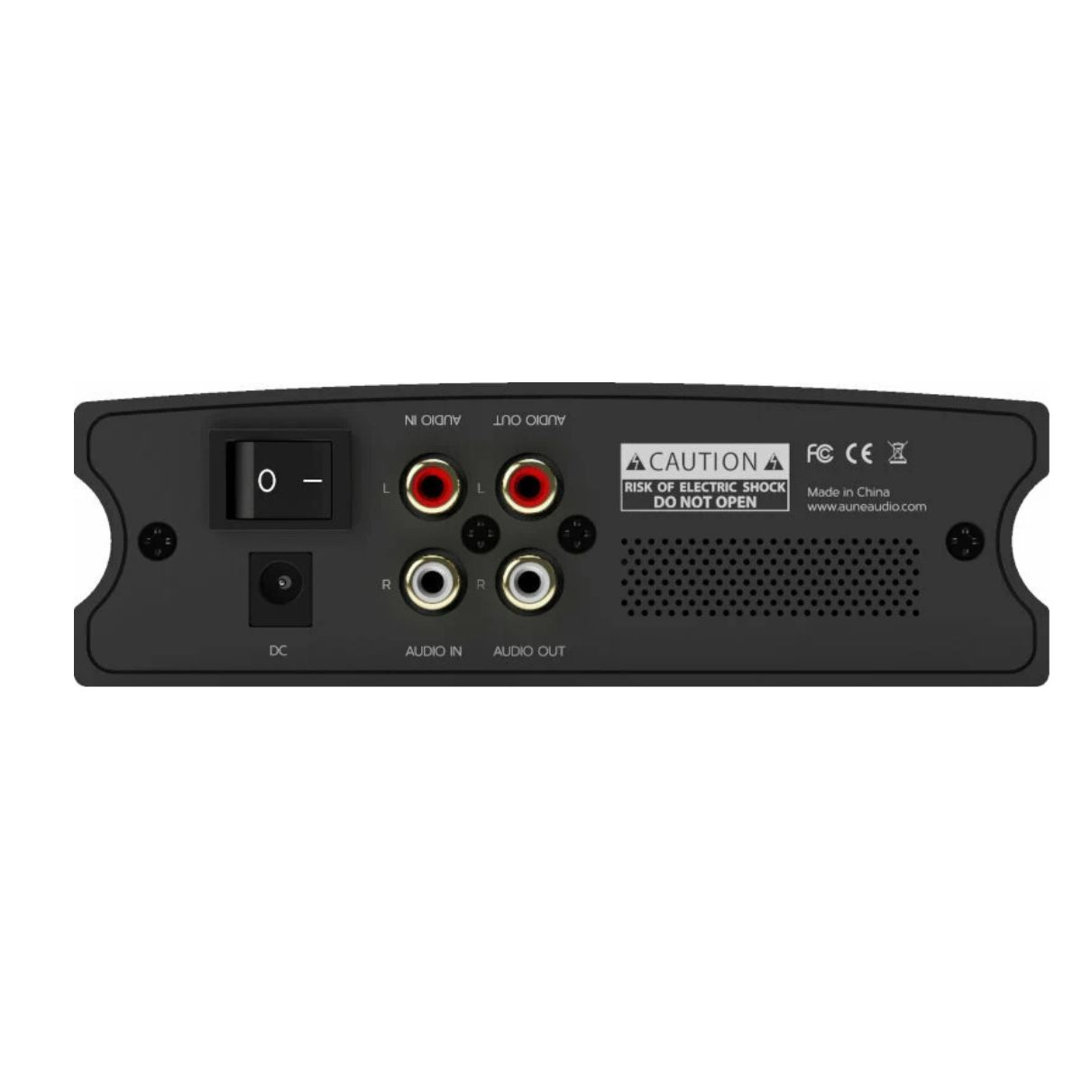 Achterkant van een zwart apparaat met schakelaar, DC-ingang en audio in/uit poorten.