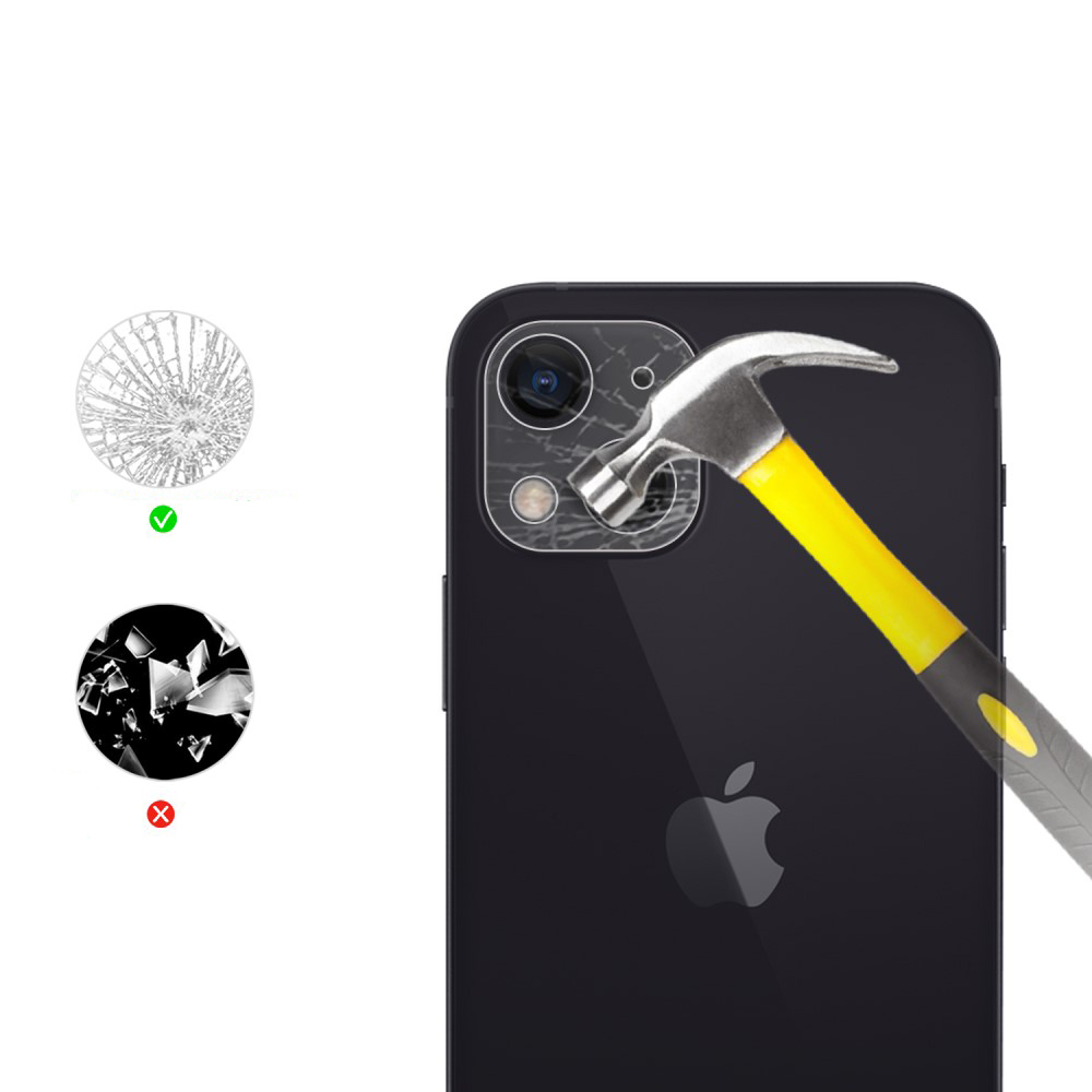 Marteau frappant l'arrière de l'iPhone couvert d'un film protecteur.