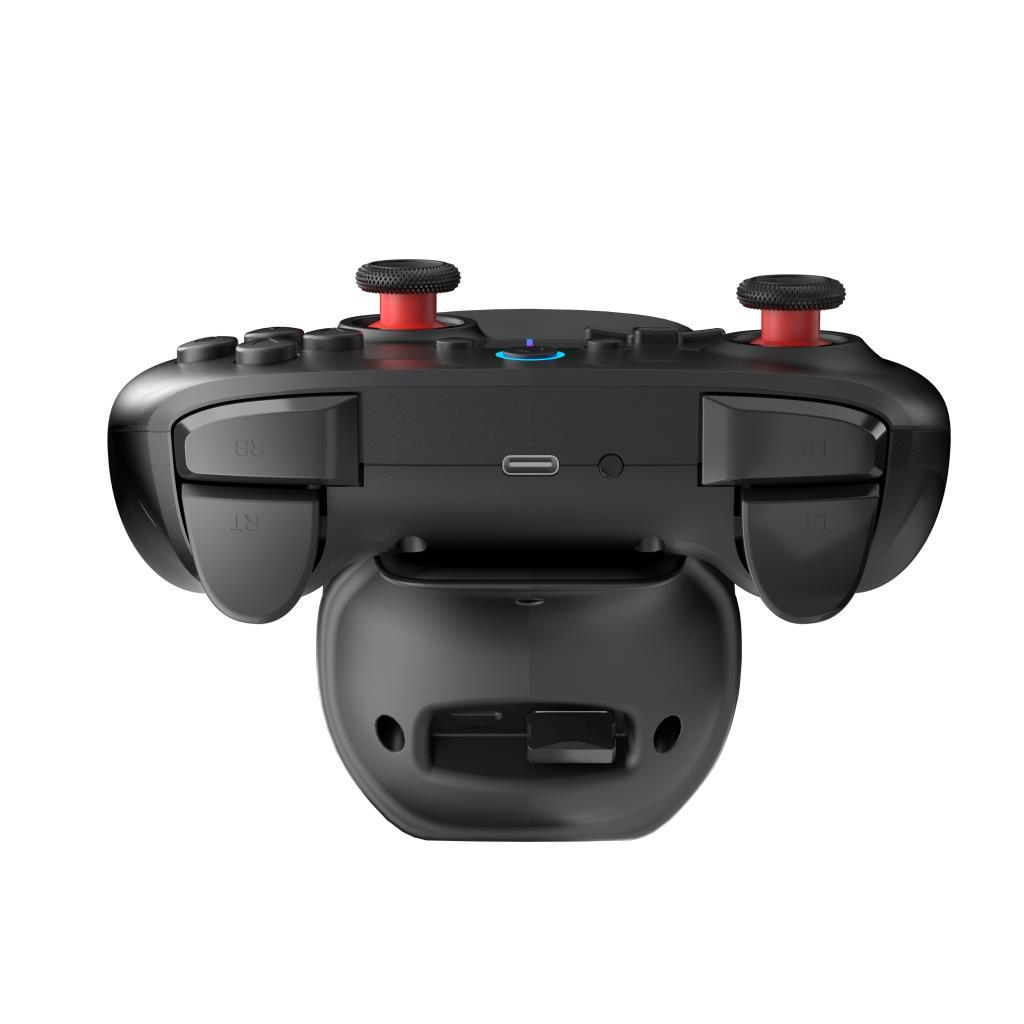 Controller di gioco nero con accenti rossi e due stick analogici.
