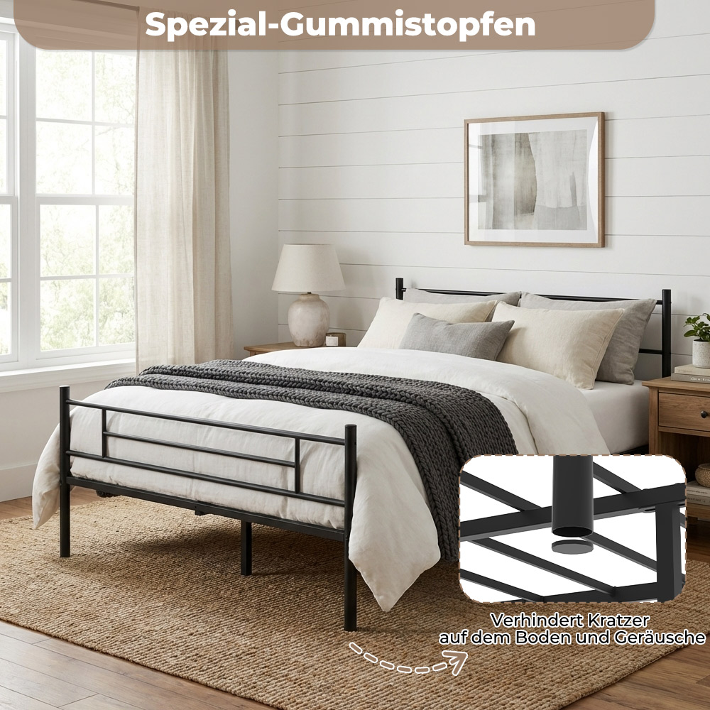 Ein schwarzes Metallbett mit weißen Laken, Kissen und Decken auf einem Teppich.